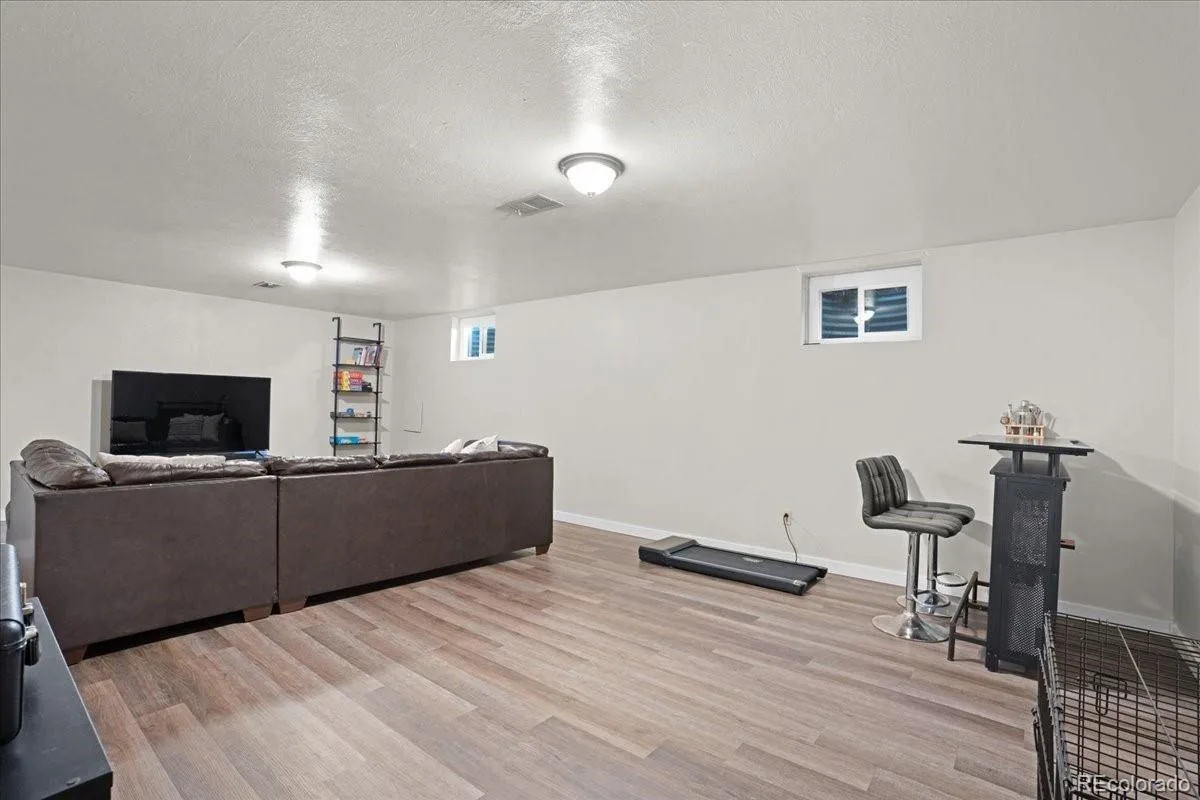 3062 S Hobart Way Denver CO 80227 | MLS #REC8073176 08192026193017 1200 39
