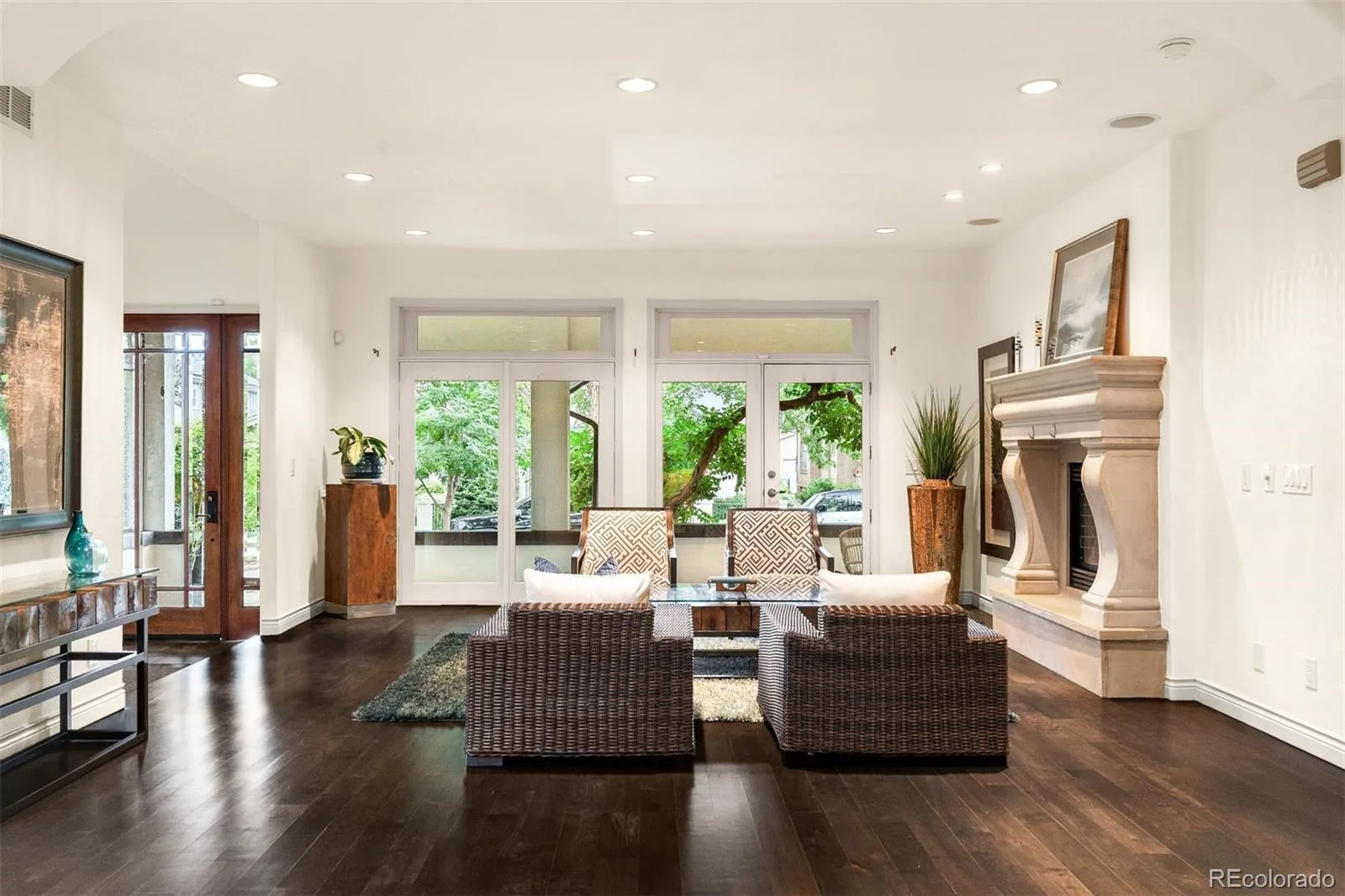 960 S High Street Denver CO 80209 | MLS #REC8075209 09222026084037 1600 1