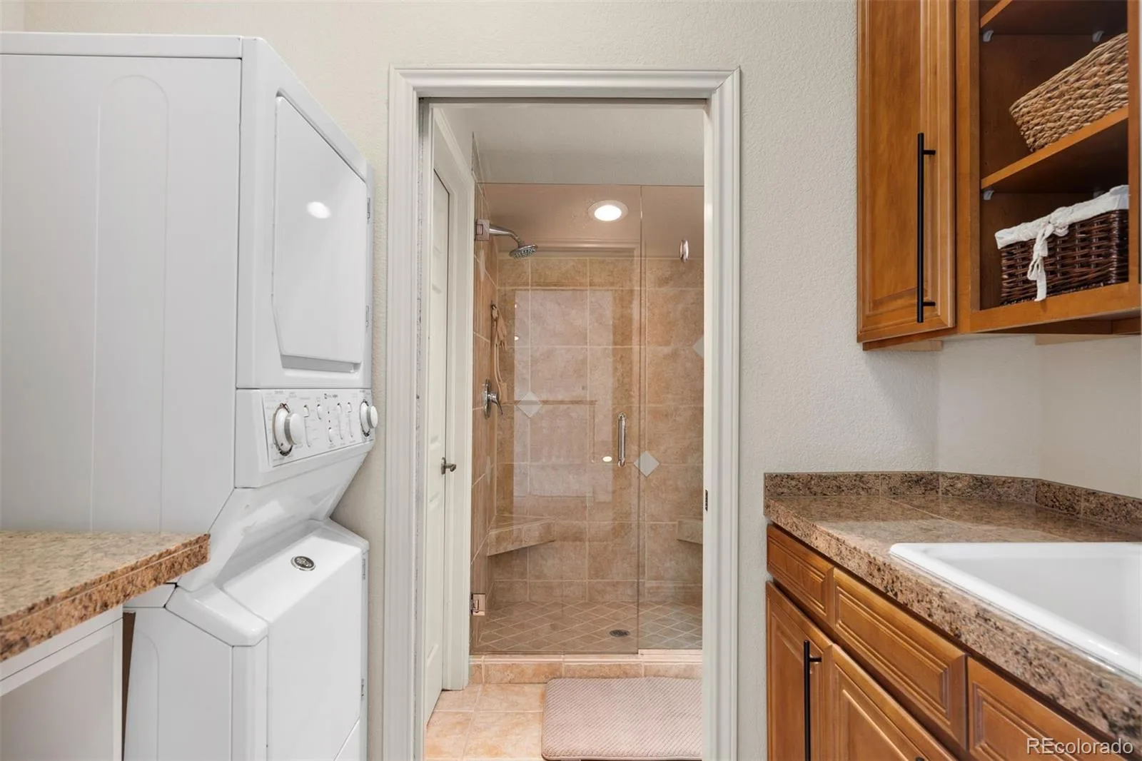 960 S High Street Denver CO 80209 | MLS #REC8075209 09222026084037 1600 21