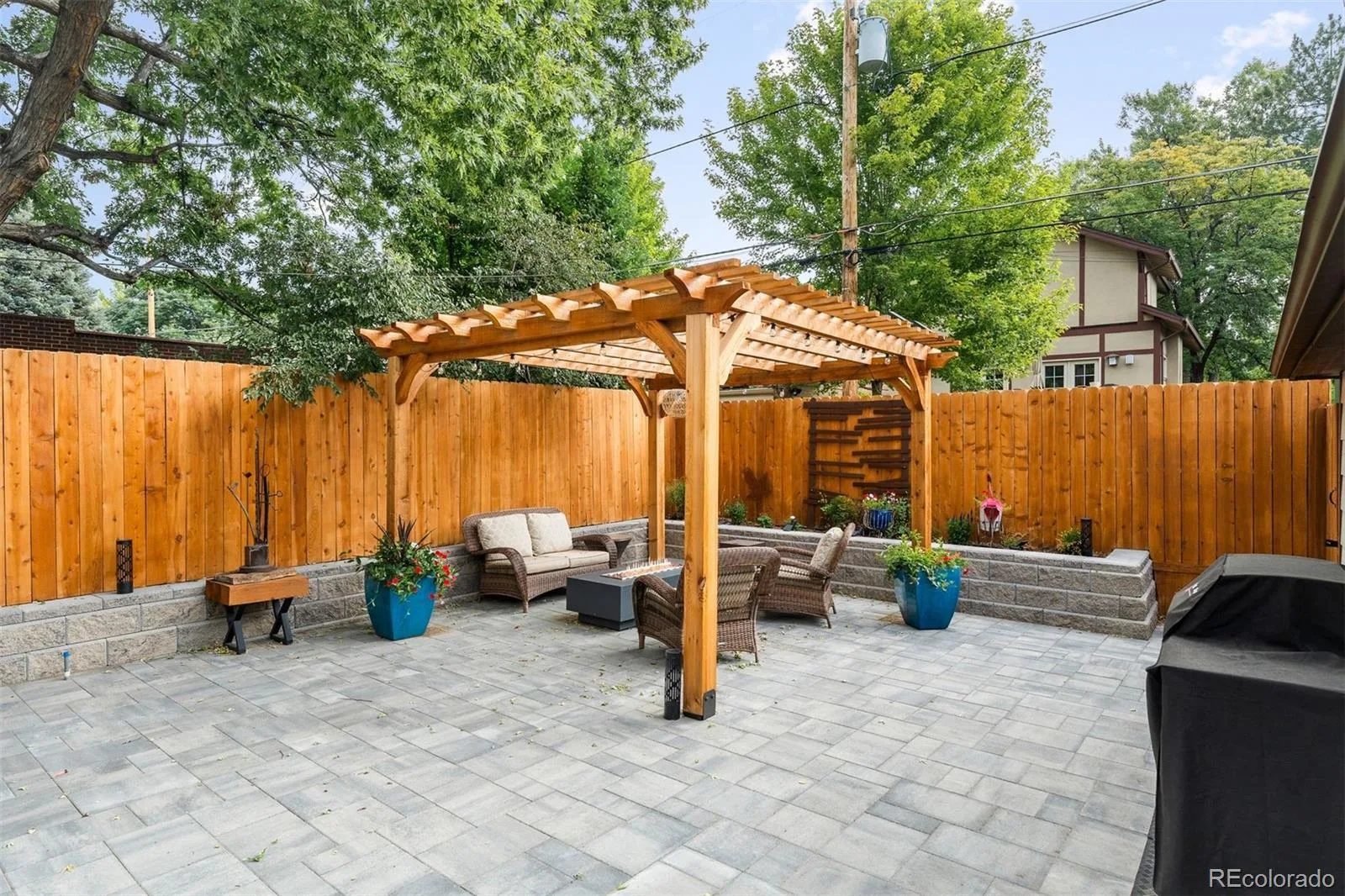 960 S High Street Denver CO 80209 | MLS #REC8075209 09222026084037 1600 34