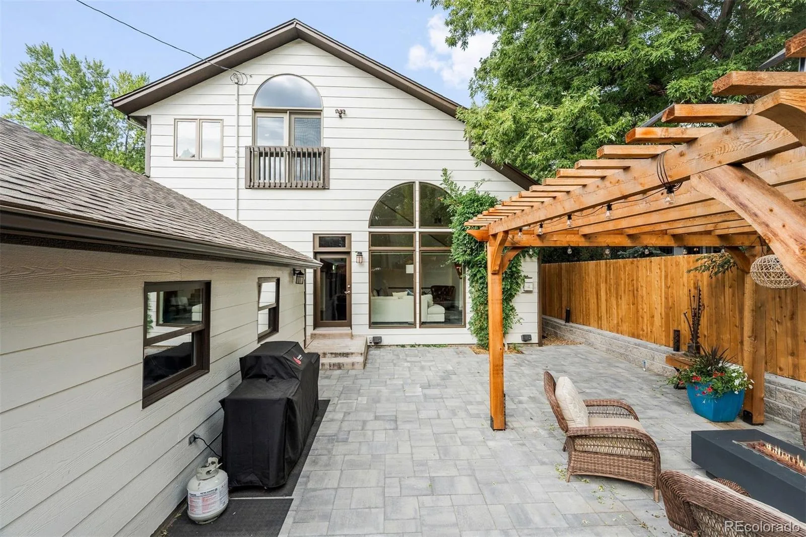 960 S High Street Denver CO 80209 | MLS #REC8075209 09222026084037 1600 36