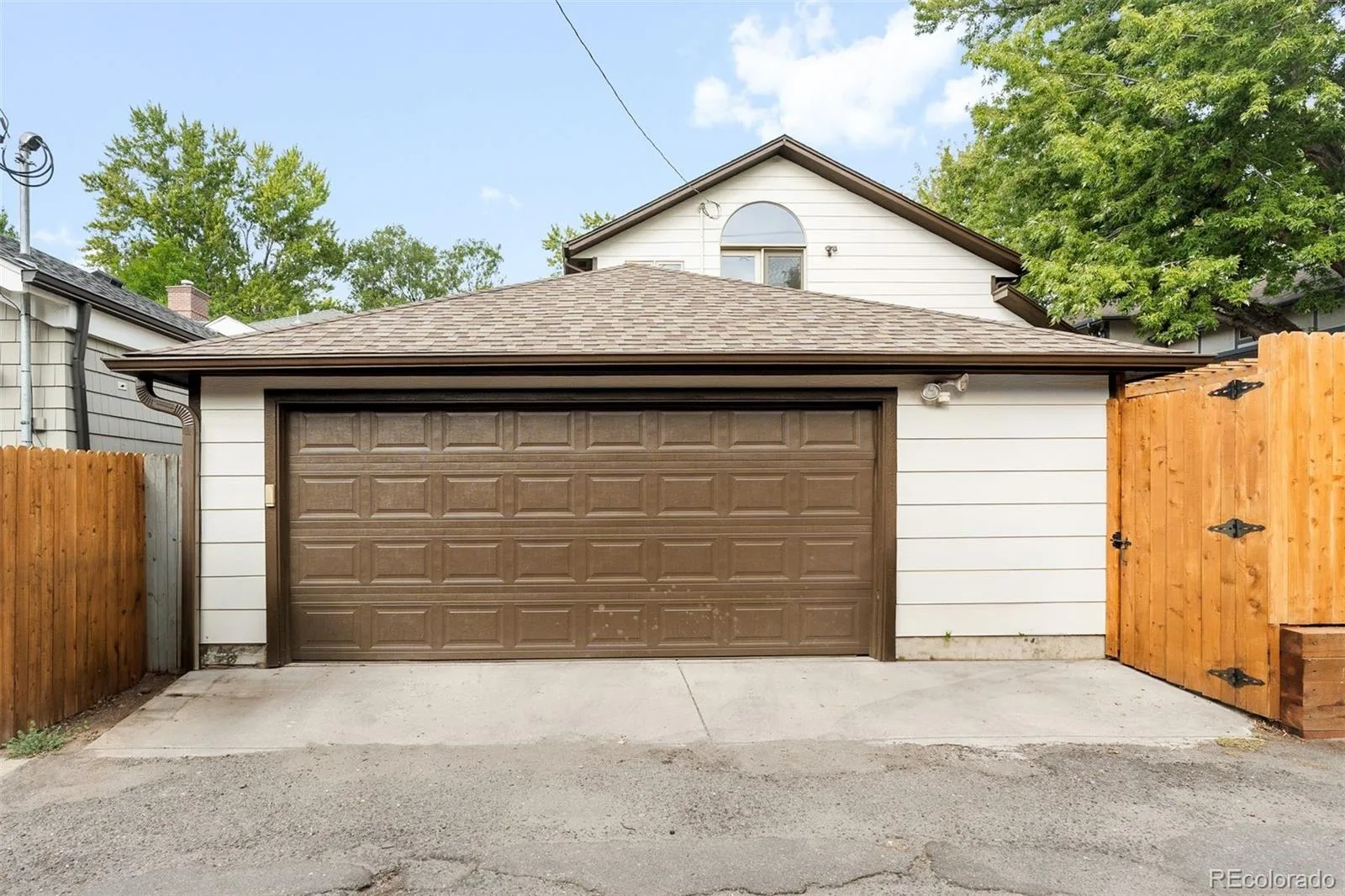 960 S High Street Denver CO 80209 | MLS #REC8075209 09222026084037 1600 37