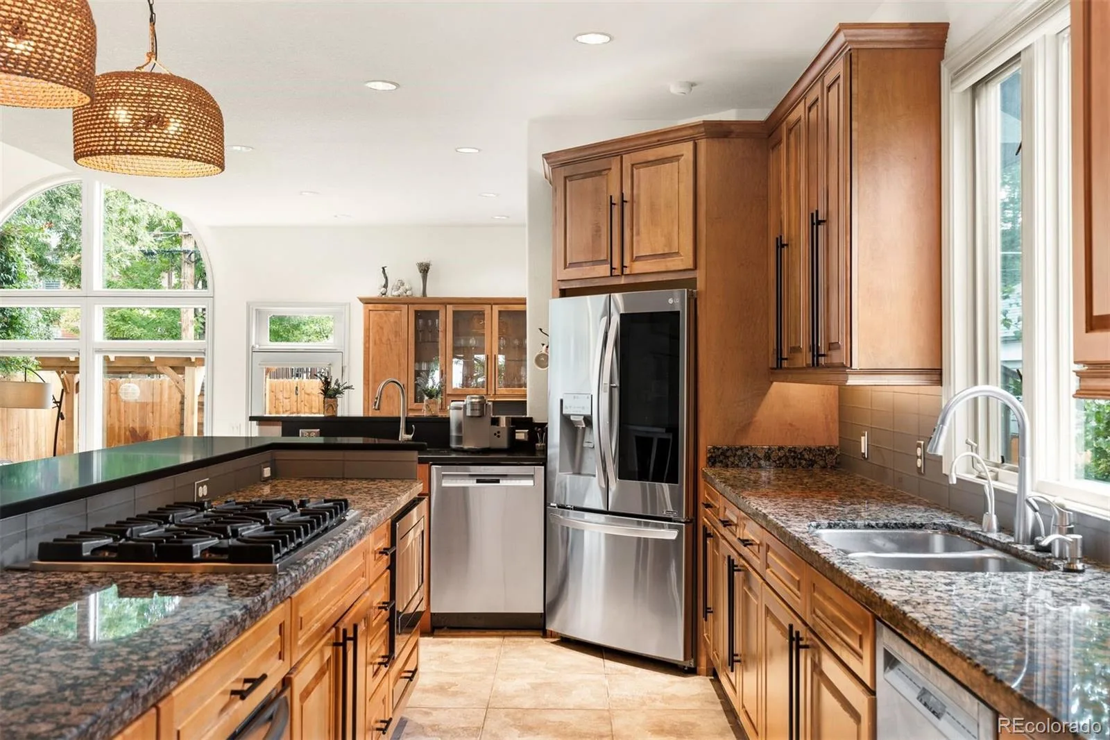 960 S High Street Denver CO 80209 | MLS #REC8075209 09222026084037 1600 8