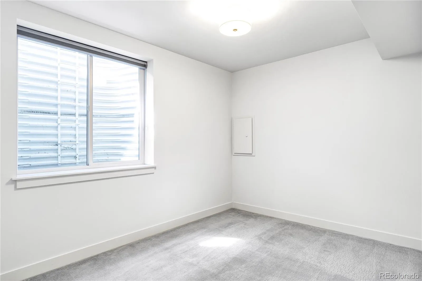 04182026011319 1600 24