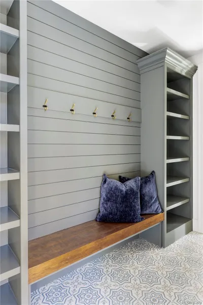 04182026011319 800 26