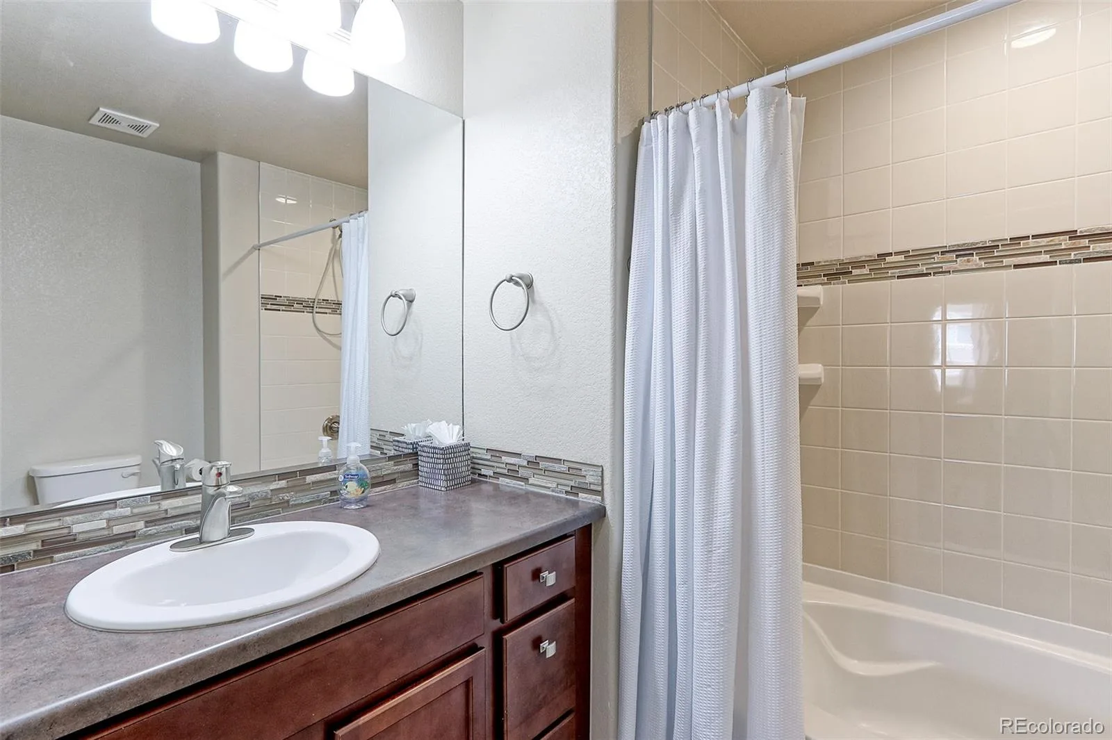 9721 Dahlia Lane Thornton CO 80229 | MLS #REC8081838 08192026221307 1600 6
