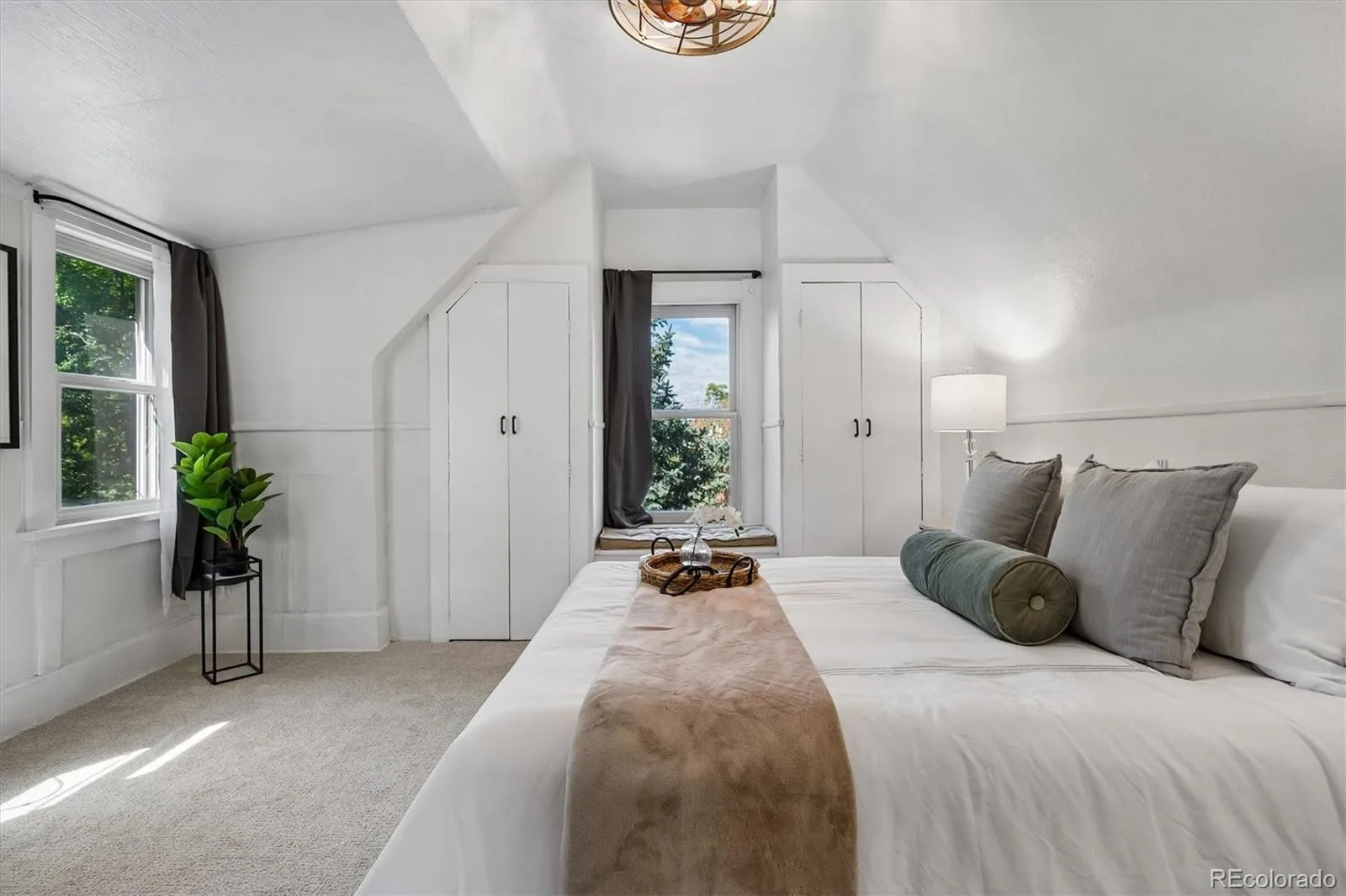 534 S Logan Street Denver CO 80209 | MLS #REC8082811 09222026083936 1600 23
