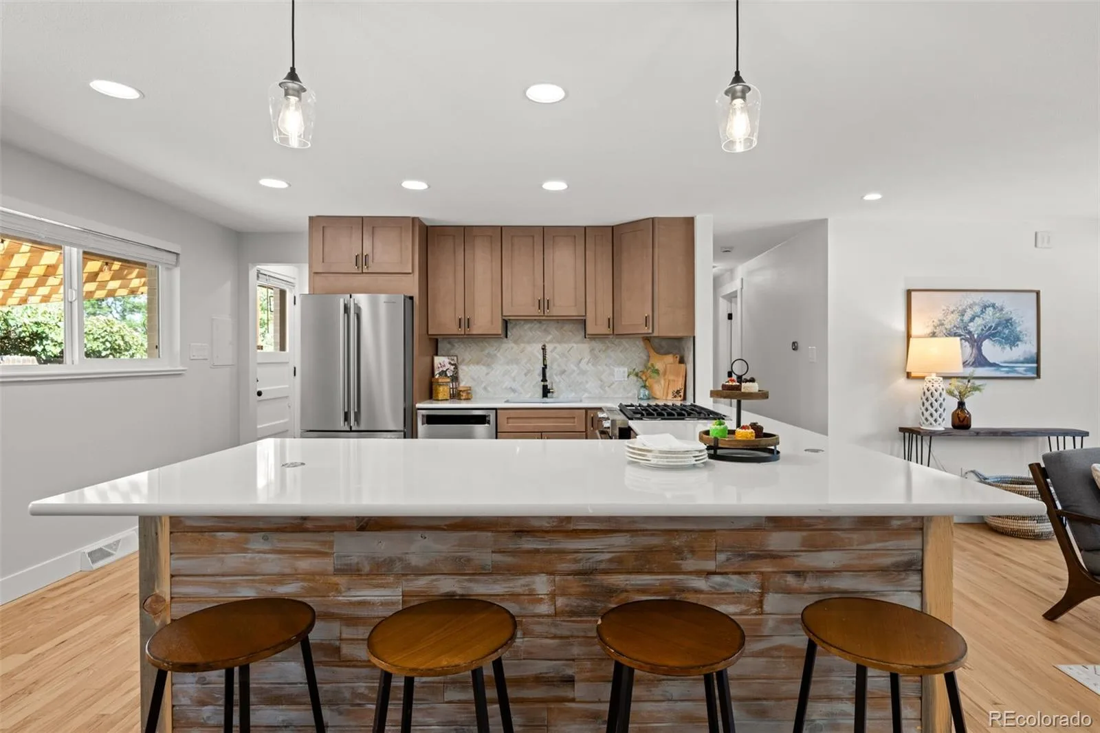 5475 S Lakeview Street Littleton CO 80120 | MLS #REC8083415 08212026144925 1600 10