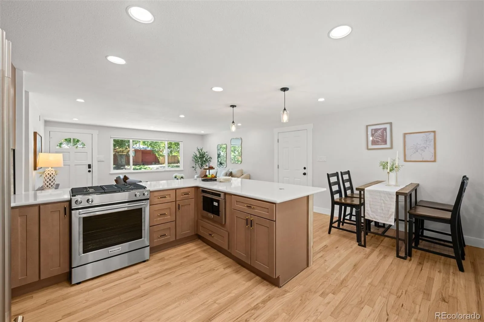 5475 S Lakeview Street Littleton CO 80120 | MLS #REC8083415 08212026144925 1600 13