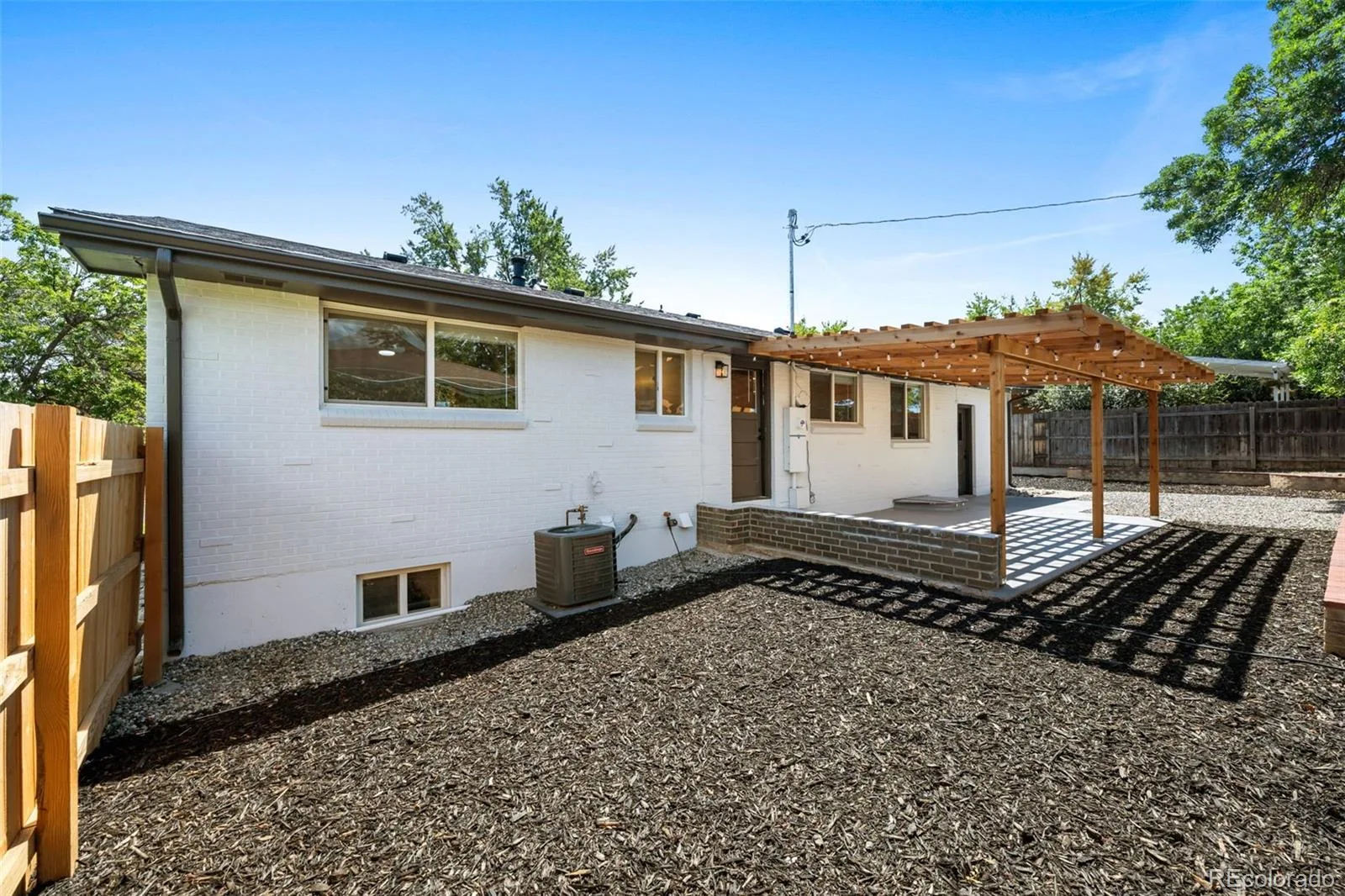 5475 S Lakeview Street Littleton CO 80120 | MLS #REC8083415 08212026144925 1600 40