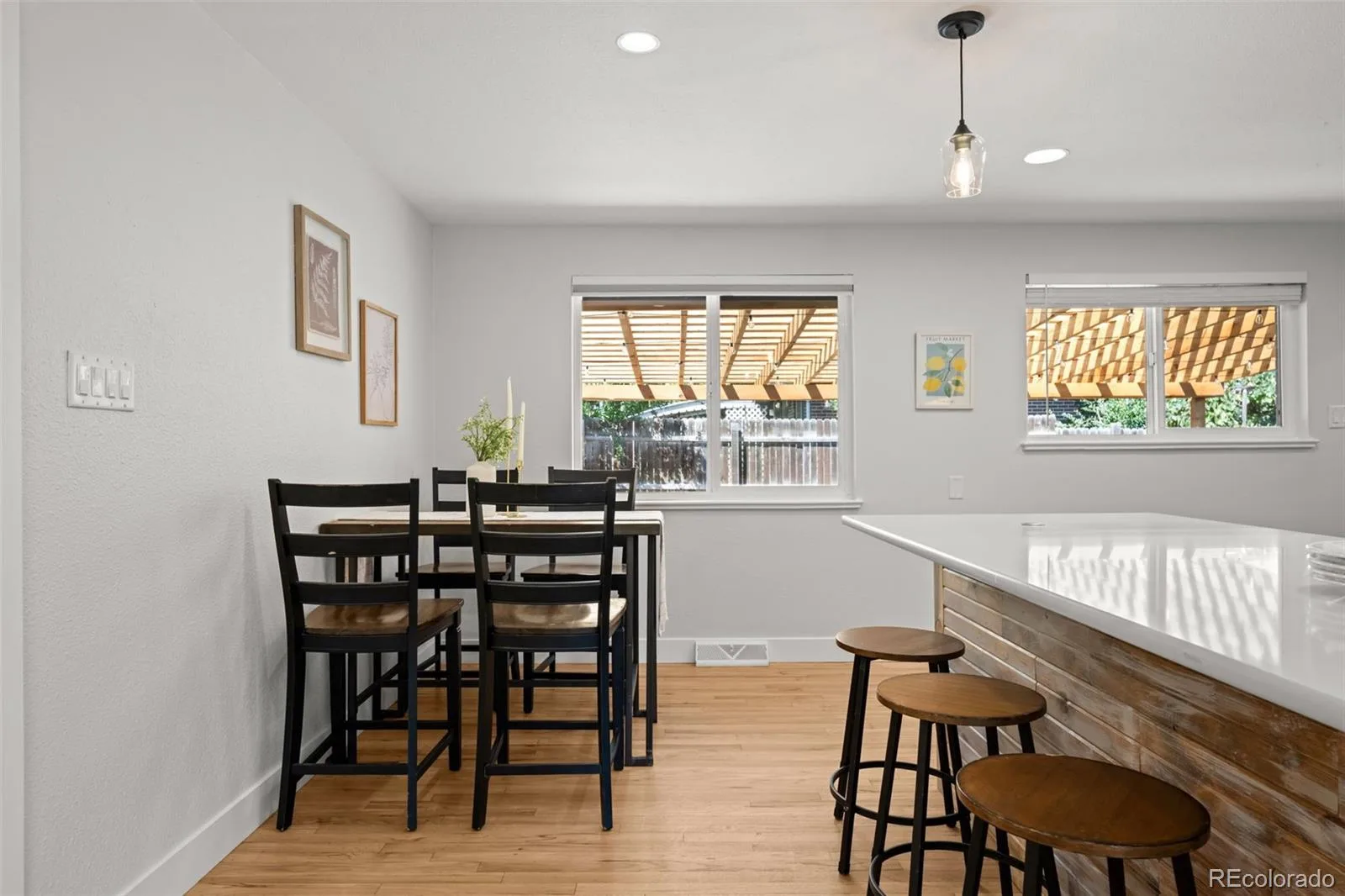 5475 S Lakeview Street Littleton CO 80120 | MLS #REC8083415 08212026144925 1600 9