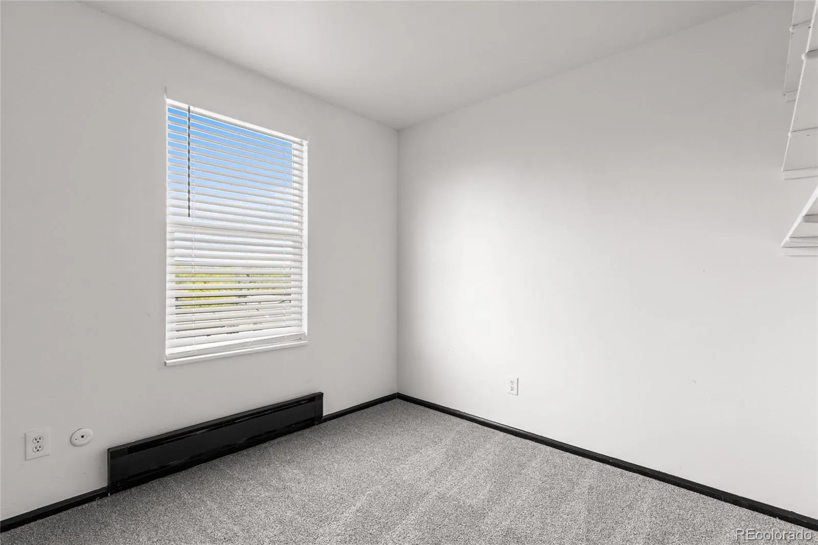 16562 E Louisiana Drive Aurora CO 80017 MLS #REC8085042 05202026024434 1600 20