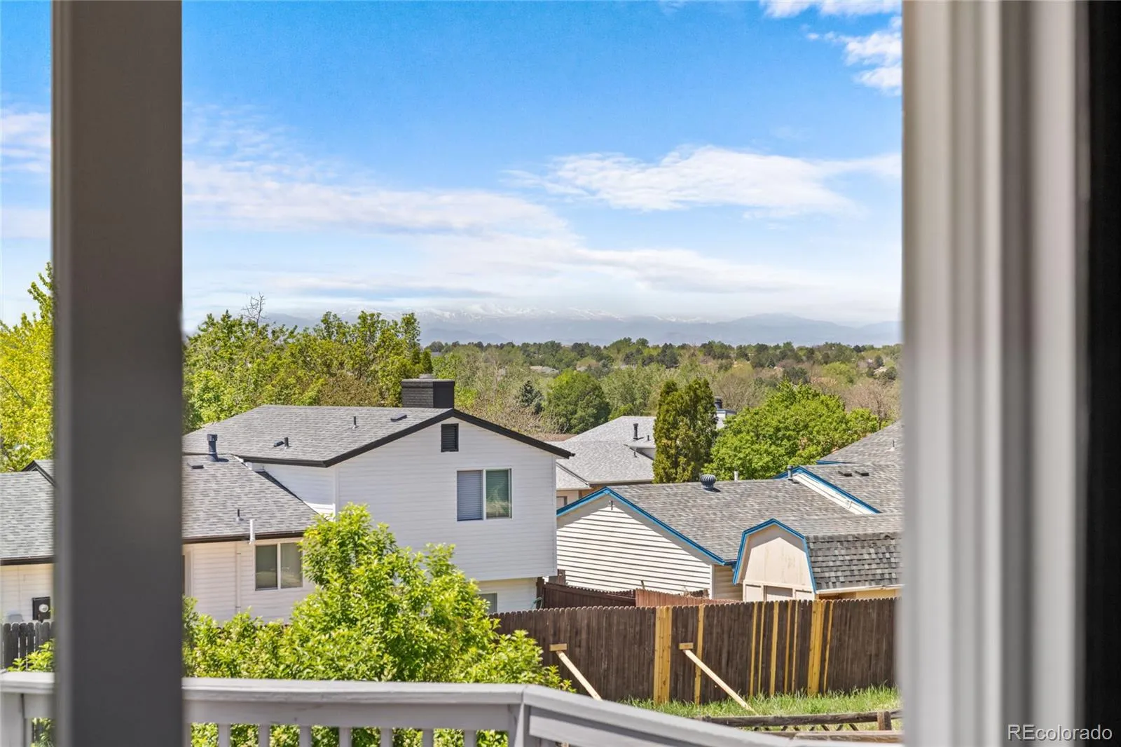 16562 E Louisiana Drive Aurora CO 80017 MLS #REC8085042 05202026024434 1600 30