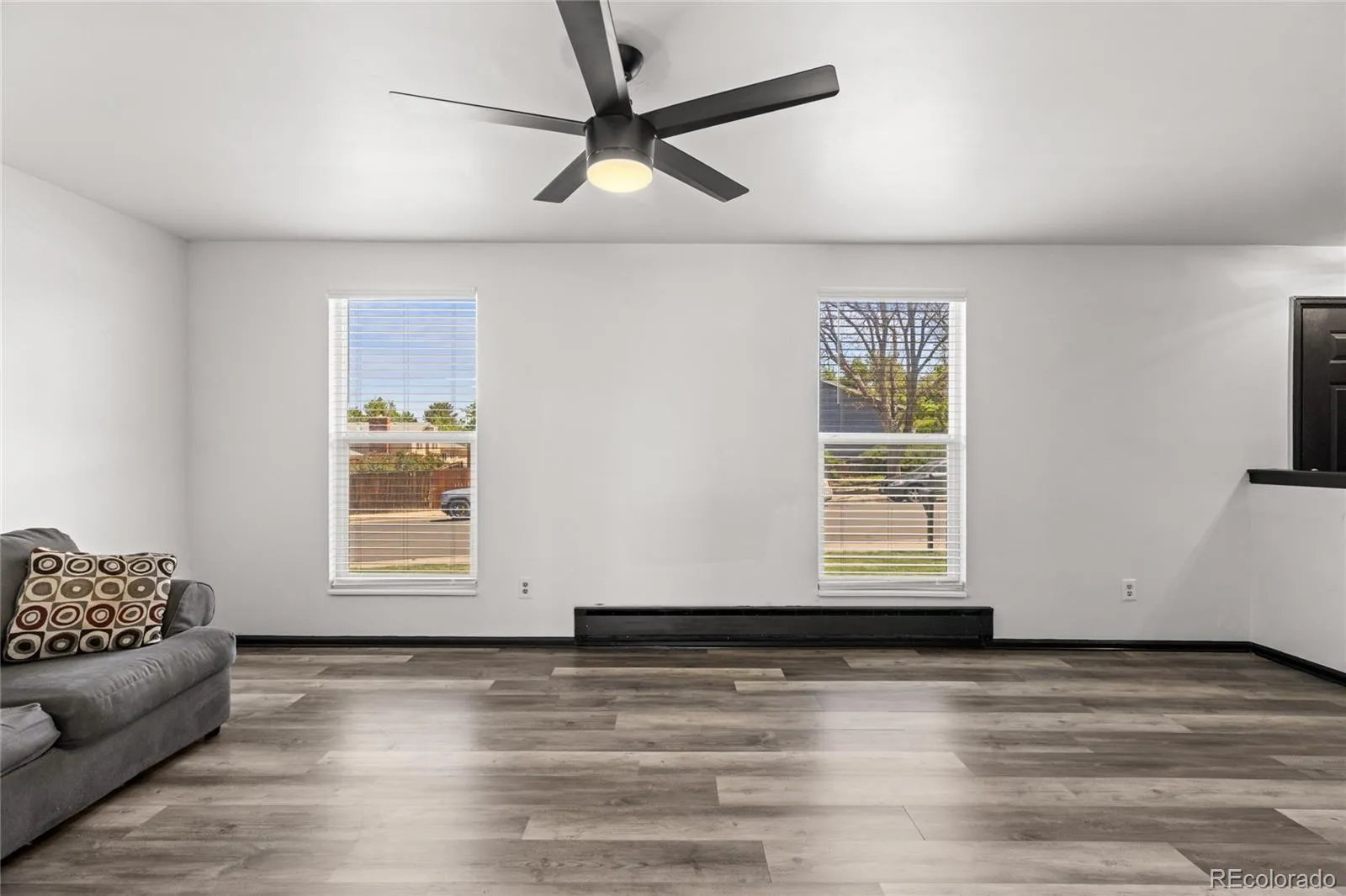 16562 E Louisiana Drive Aurora CO 80017 MLS #REC8085042 05202026024434 1600 4