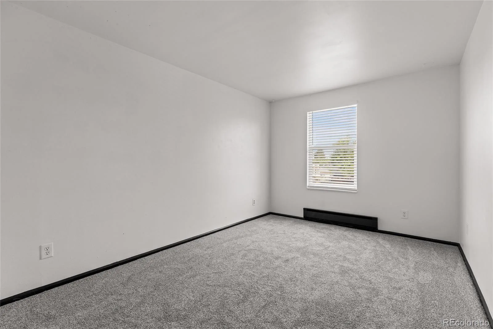 16562 E Louisiana Drive Aurora CO 80017 MLS #REC8085042 07012026172341 1600 20