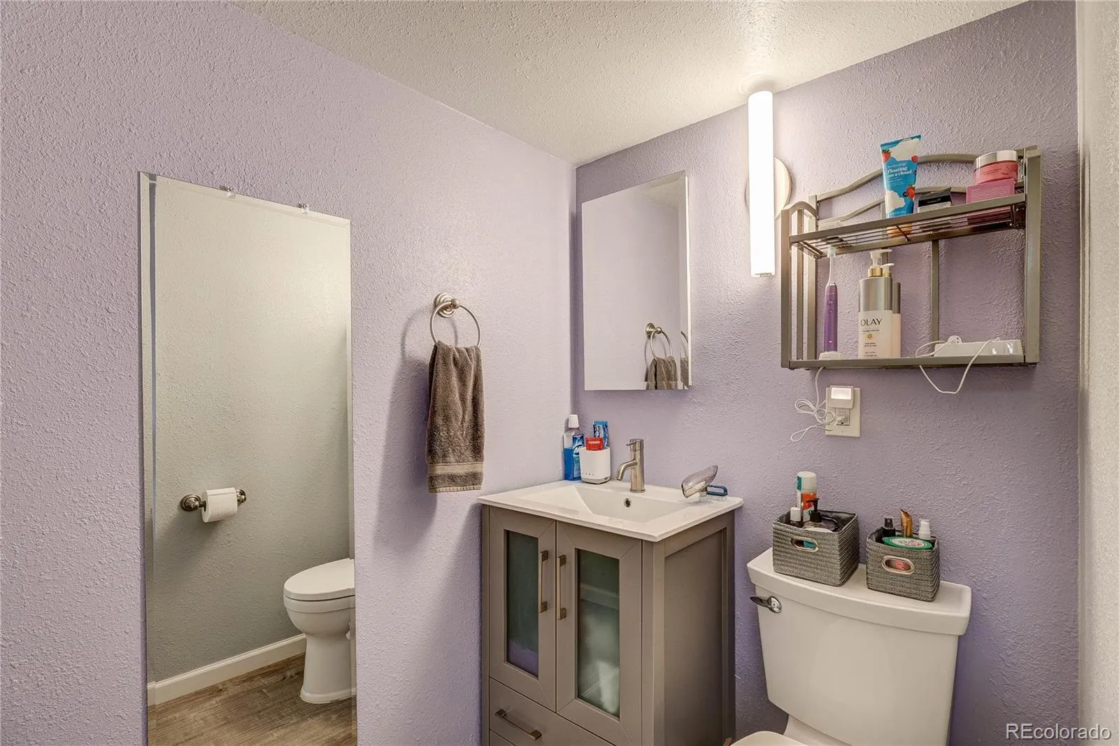 5723 S Killarney Way Centennial CO 80015 MLS #REC8086419 04232026124800 1600 26