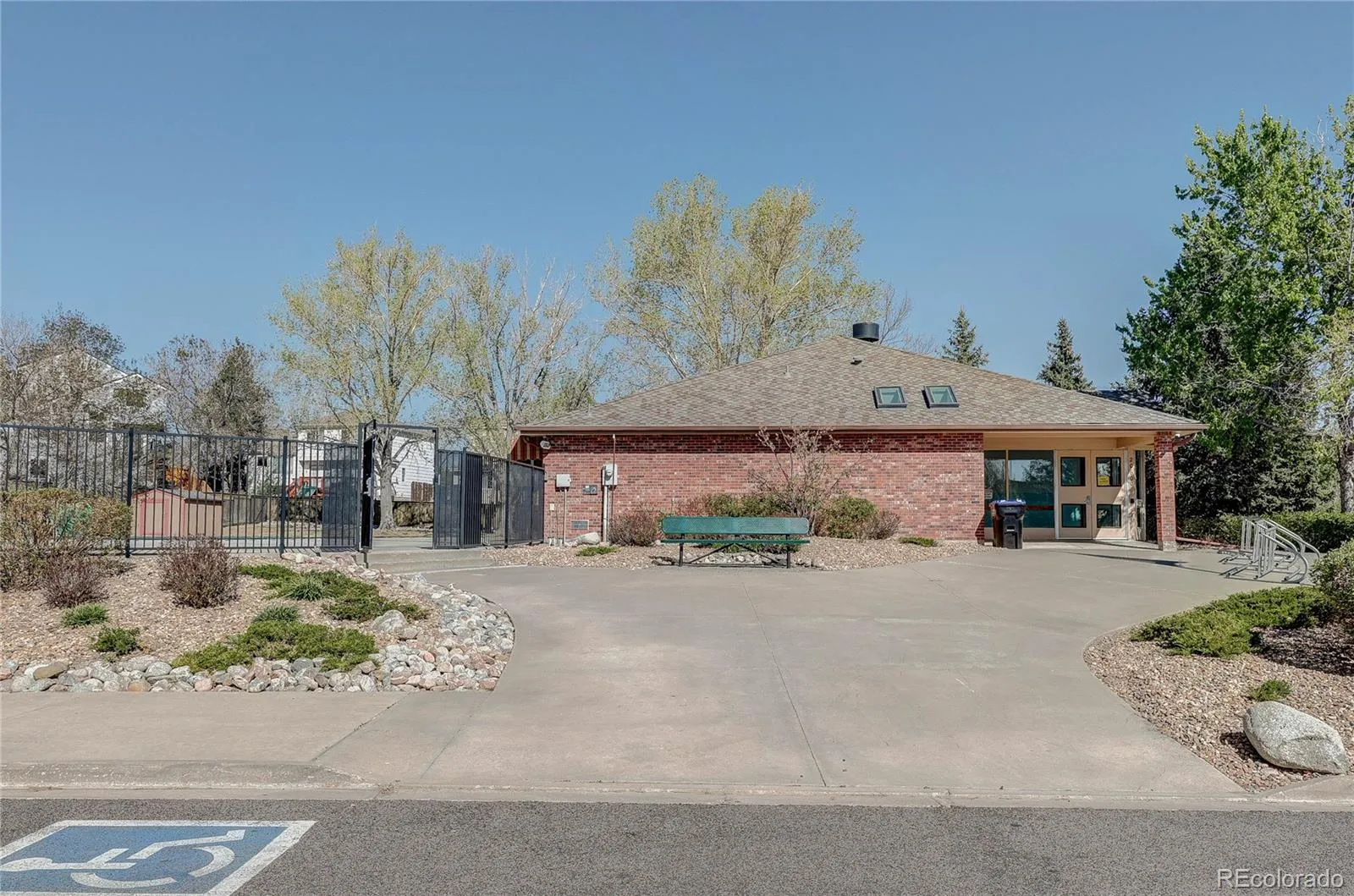 5723 S Killarney Way Centennial CO 80015 MLS #REC8086419 04232026124800 1600 42