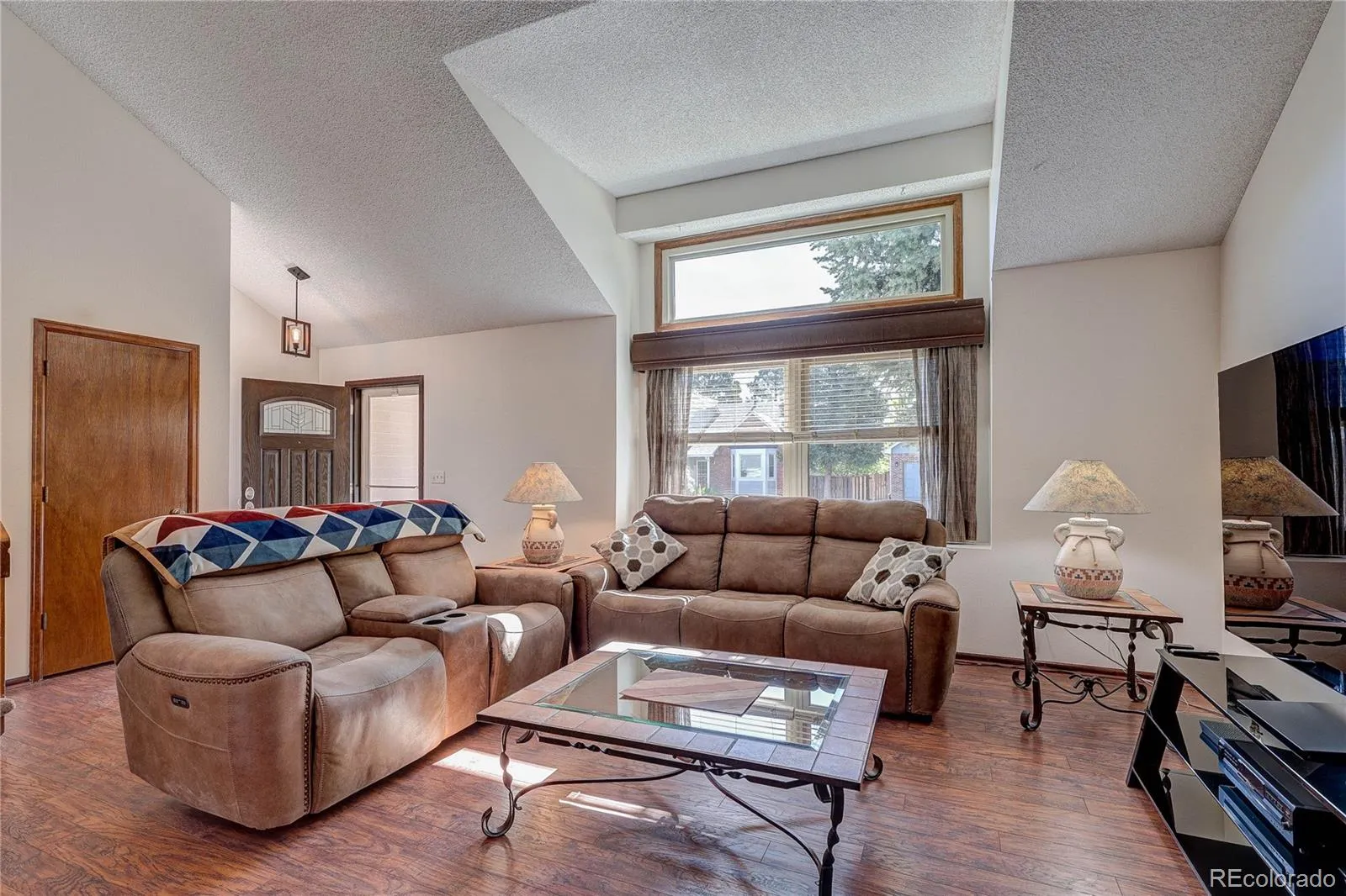 5723 S Killarney Way Centennial CO 80015 MLS #REC8086419 04232026124800 1600 5