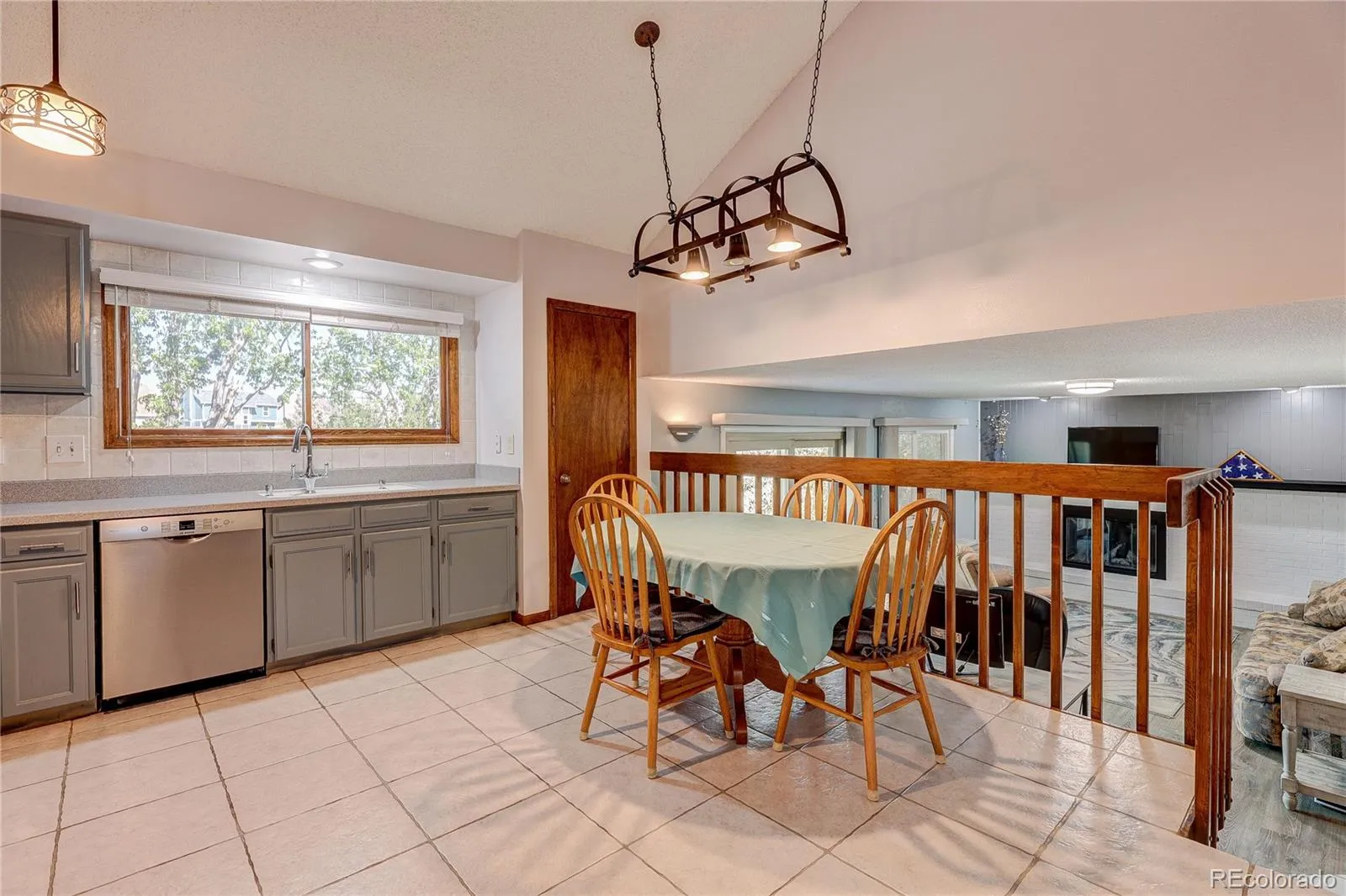 5723 S Killarney Way Centennial CO 80015 MLS #REC8086419 04232026124800 1600 8