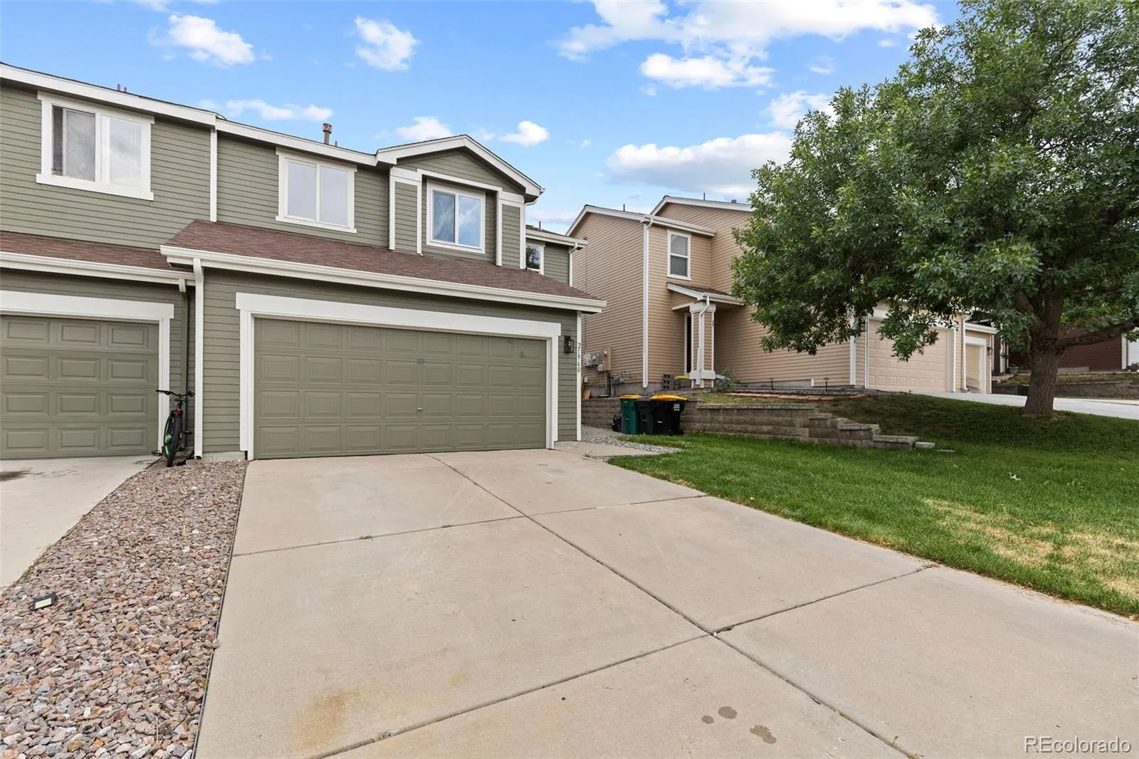21960 E Crestline Lane Aurora CO 80015 | MLS #REC8086451 07242026205435 1600 2