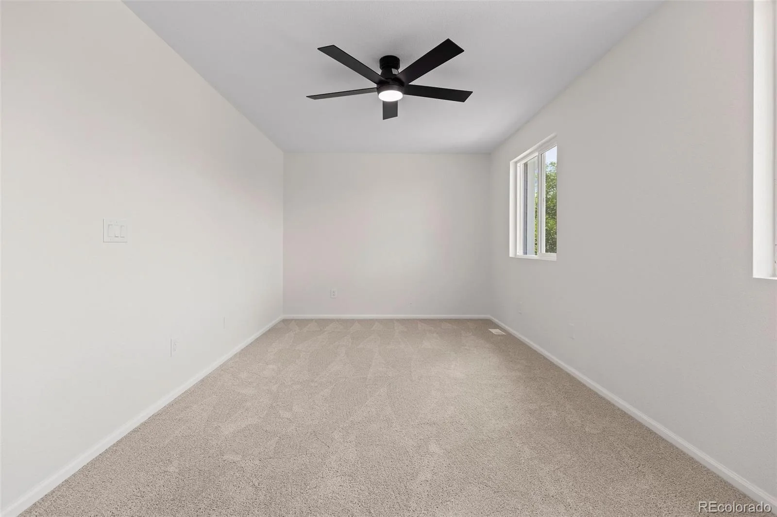 21960 E Crestline Lane Aurora CO 80015 | MLS #REC8086451 07242026205435 1600 22