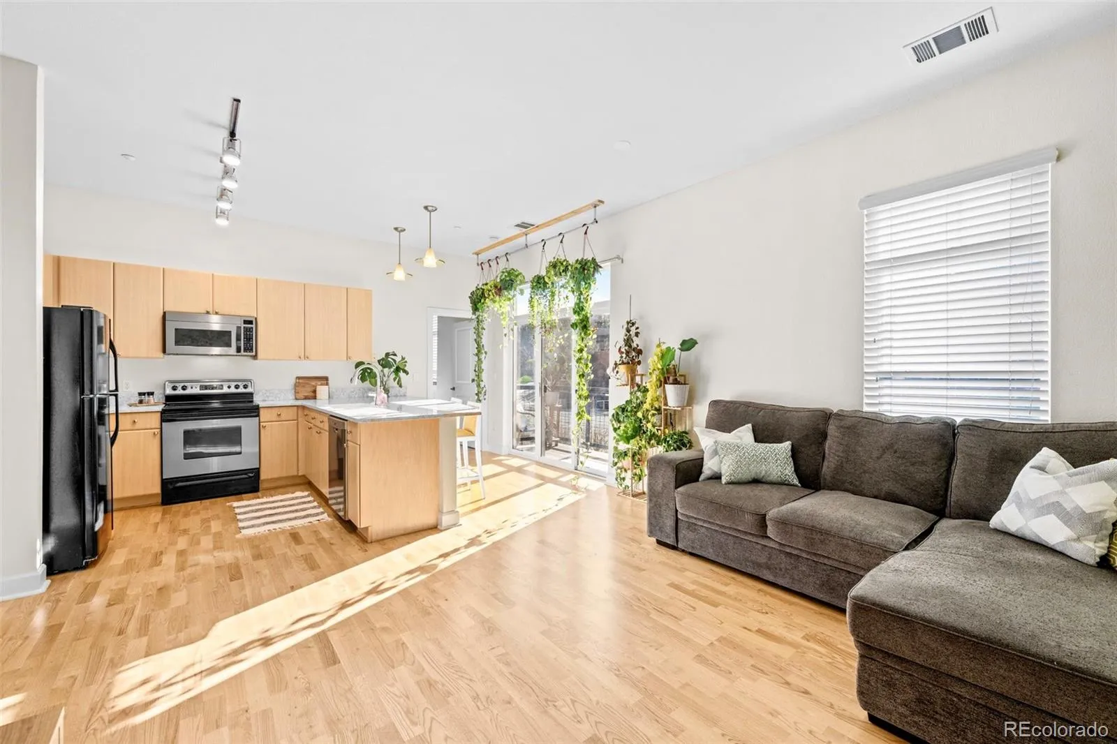 5677 Park Place #106A Greenwood Village CO 80111 MLS #REC8087720 05202026195410 1600 3