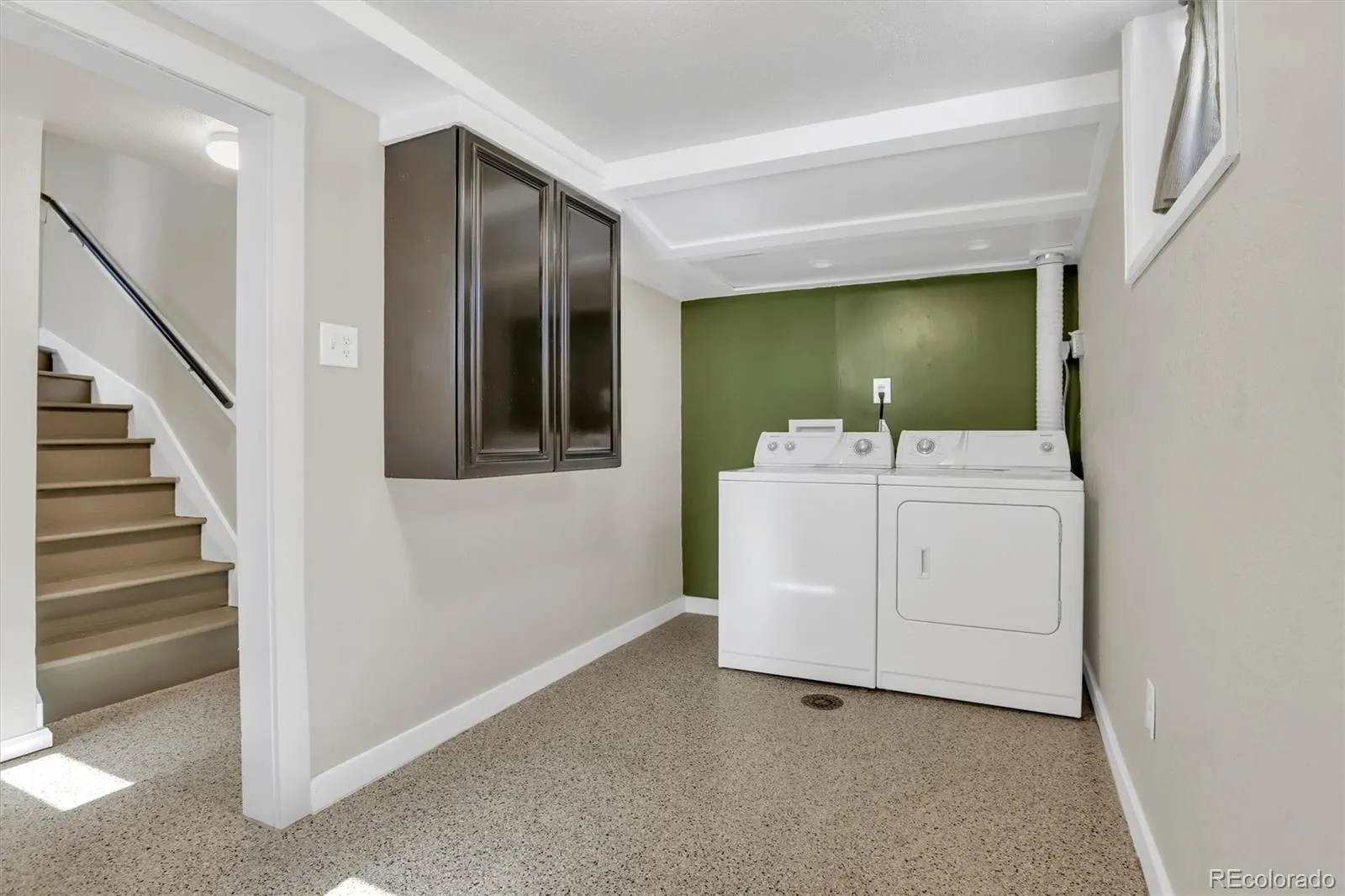 04052026230818 1600 16