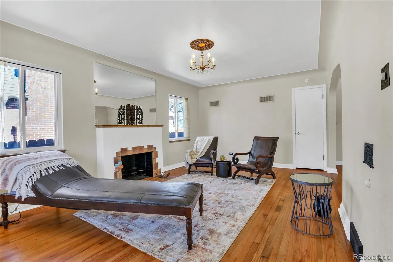 04052026230818 1600 6