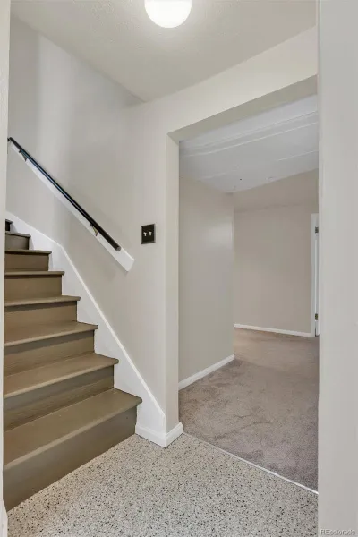 04052026230818 800 27