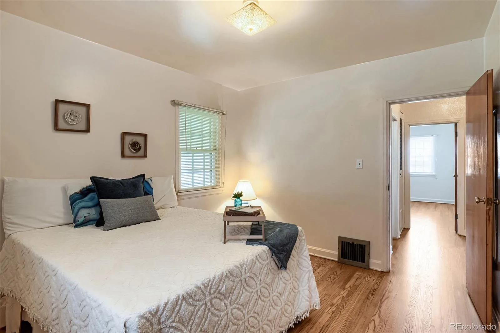 3990 S Logan Street Englewood CO 80113 | MLS #REC8090624 08102026174524 1600 11