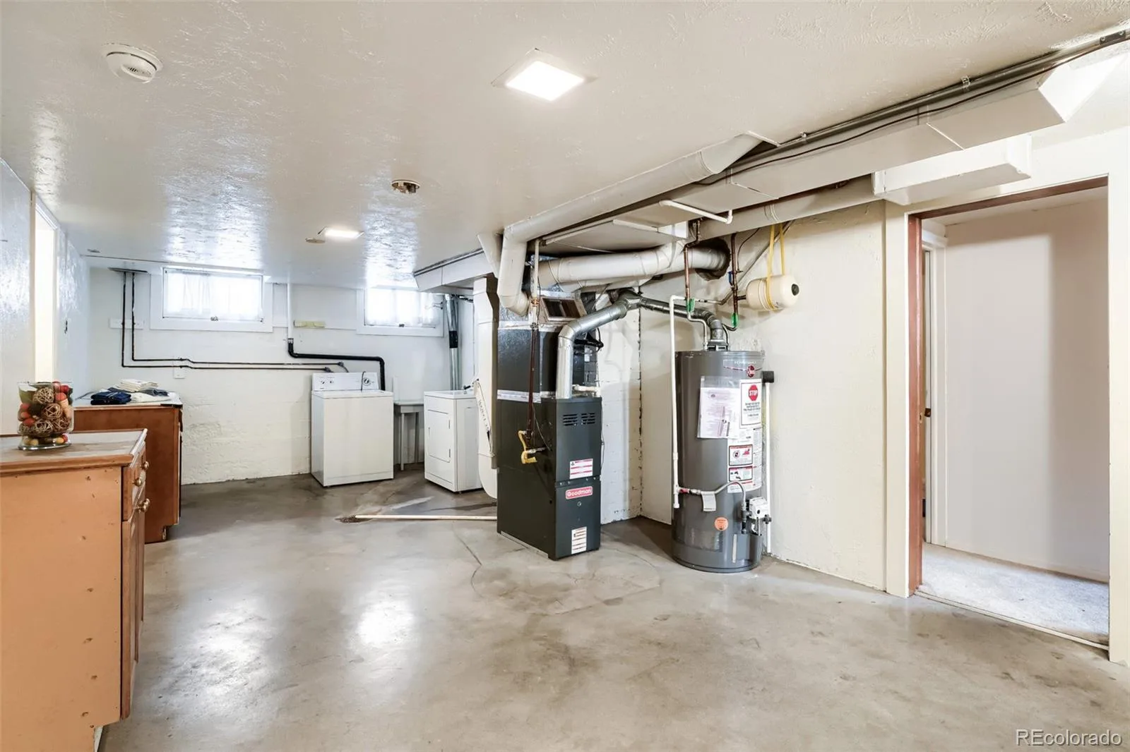 3990 S Logan Street Englewood CO 80113 | MLS #REC8090624 08102026174524 1600 17