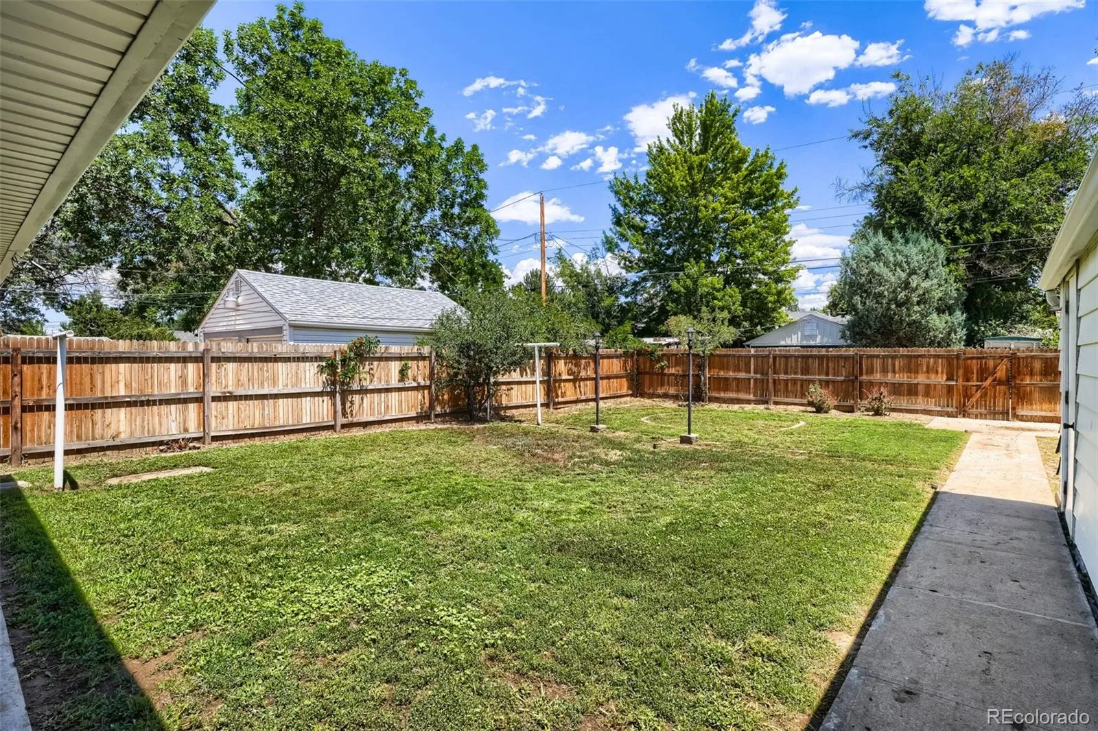 3990 S Logan Street Englewood CO 80113 | MLS #REC8090624 08102026174524 1600 27