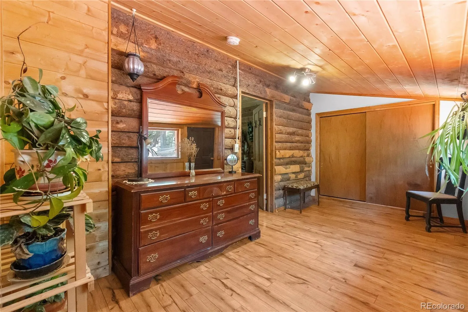 48 Linn Circle Evergreen CO 80439 | MLS #REC8093976 05182026181349 1600 17