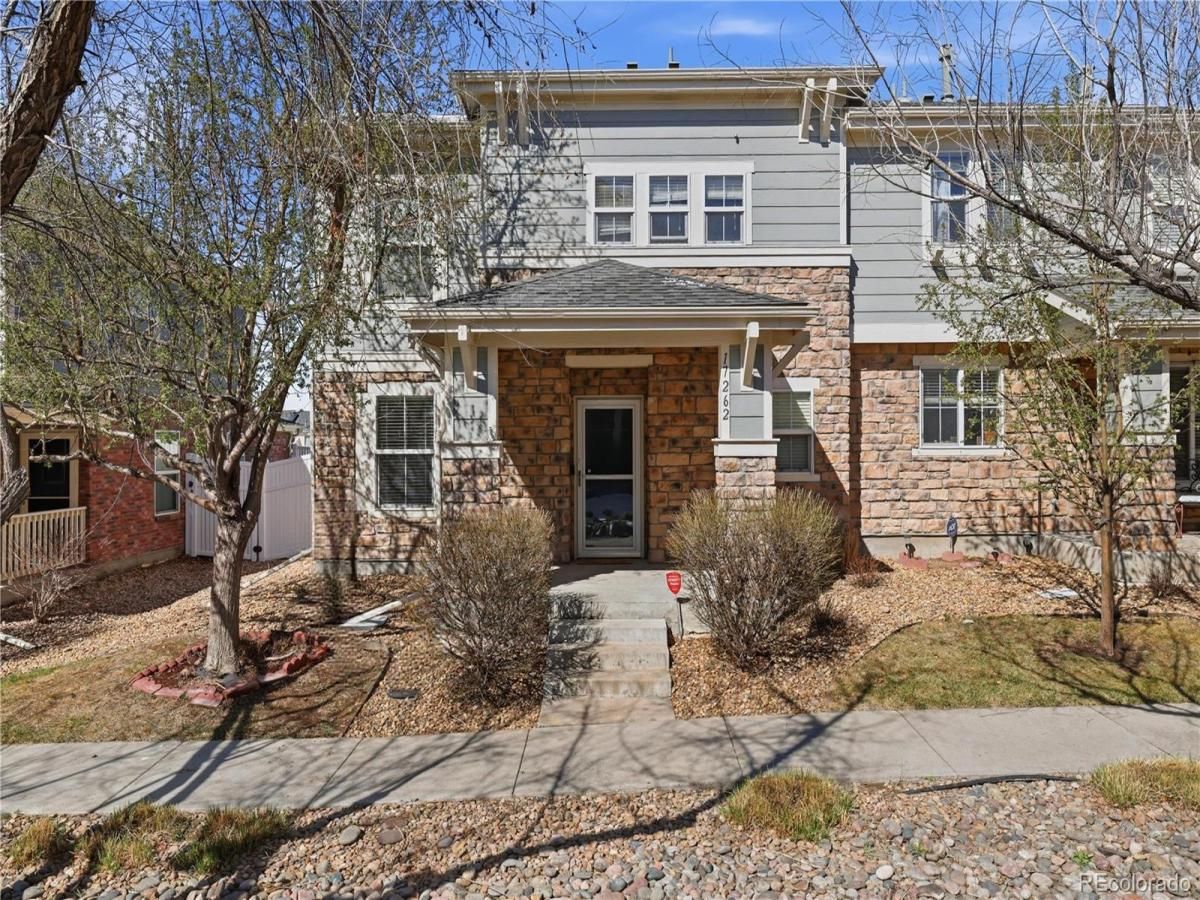 17262 E Kansas Drive Aurora CO 80017 | MLS #REC8095221 MLS #REC8095221 image #0