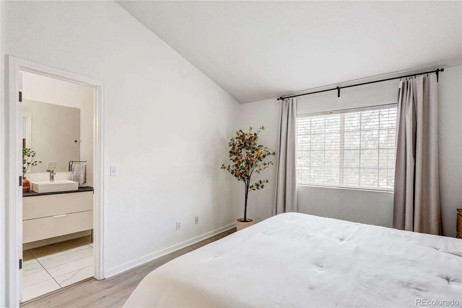 2812 W Centennial Drive #D Littleton CO 80123 | MLS #REC8096975 08122026045451 1600 14