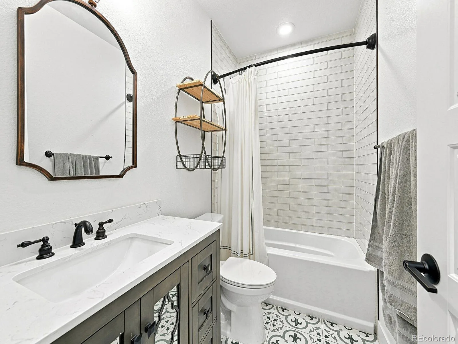 10730 E 26th Avenue Aurora CO 80010 | MLS #REC8097455 07292026182458 1600 22