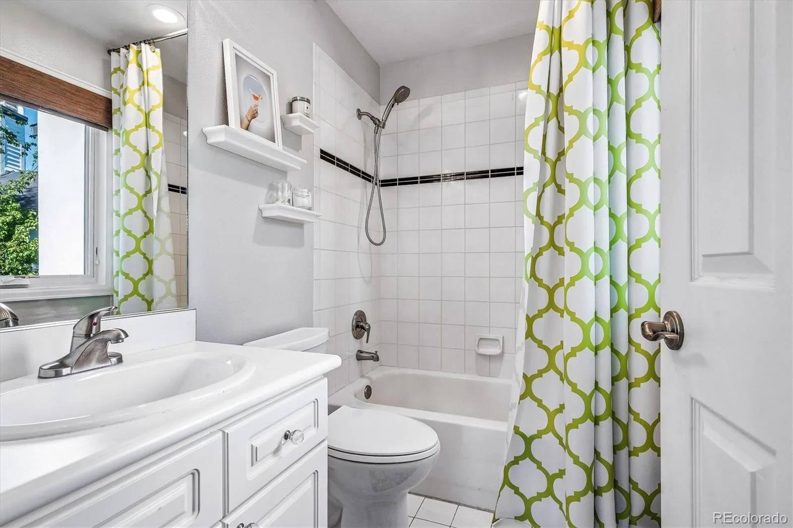 04162026163749 1600 21