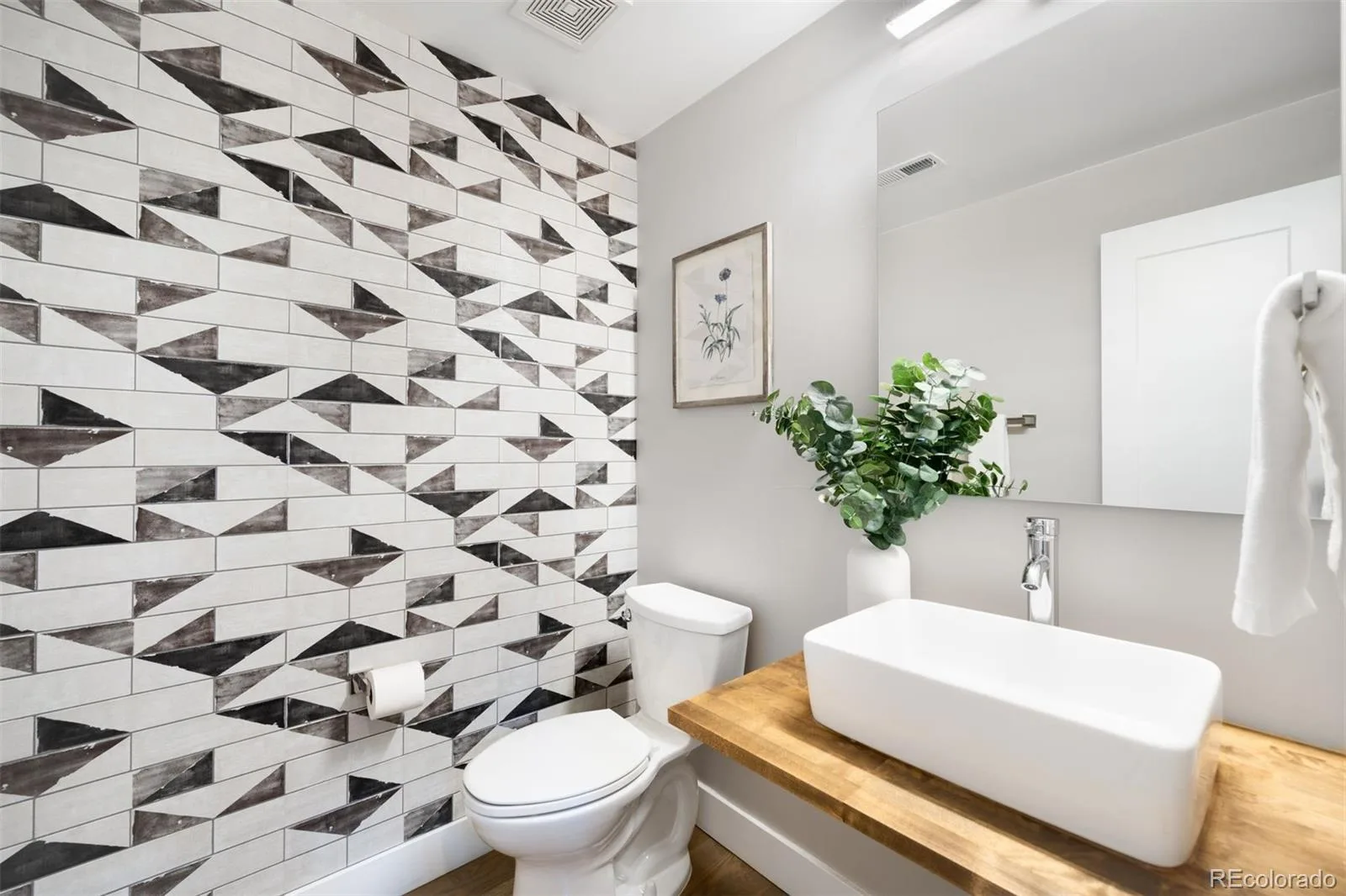 2142 N Lowell Boulevard Denver CO 80211 | MLS #REC8098851 08122026174947 1600 17