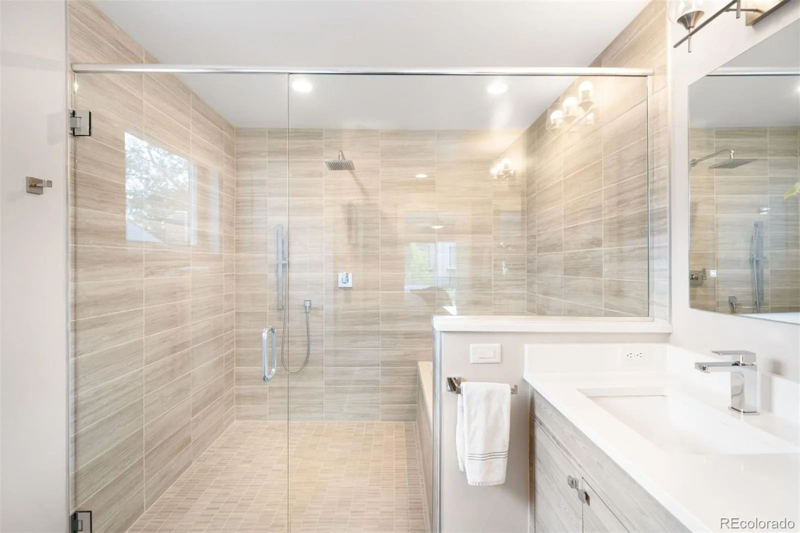 2142 N Lowell Boulevard Denver CO 80211 | MLS #REC8098851 08122026174947 1600 25