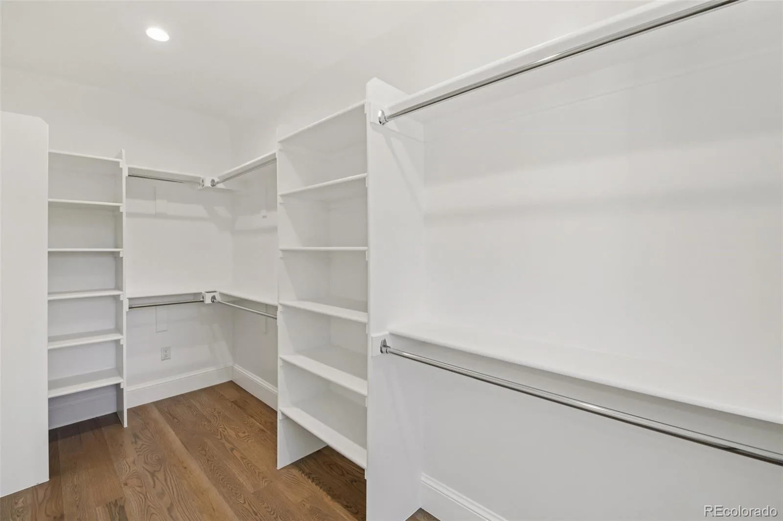 260 S Grant Street Denver CO 80209 MLS #REC8099614 06162026141710 1600 23