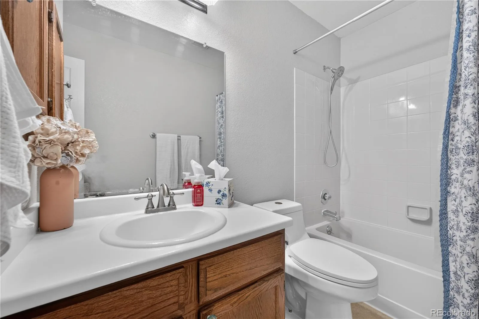 7231 Palisade Drive Littleton CO 80130 | MLS #REC8100921 08192026145532 1600 26
