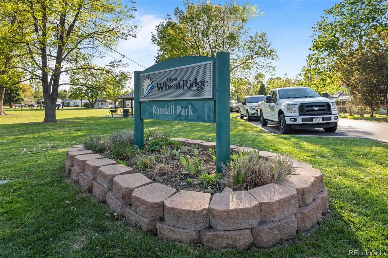 5755 W 43rd Avenue Denver CO 80212 MLS #REC8102624 05252026174858 1600 26