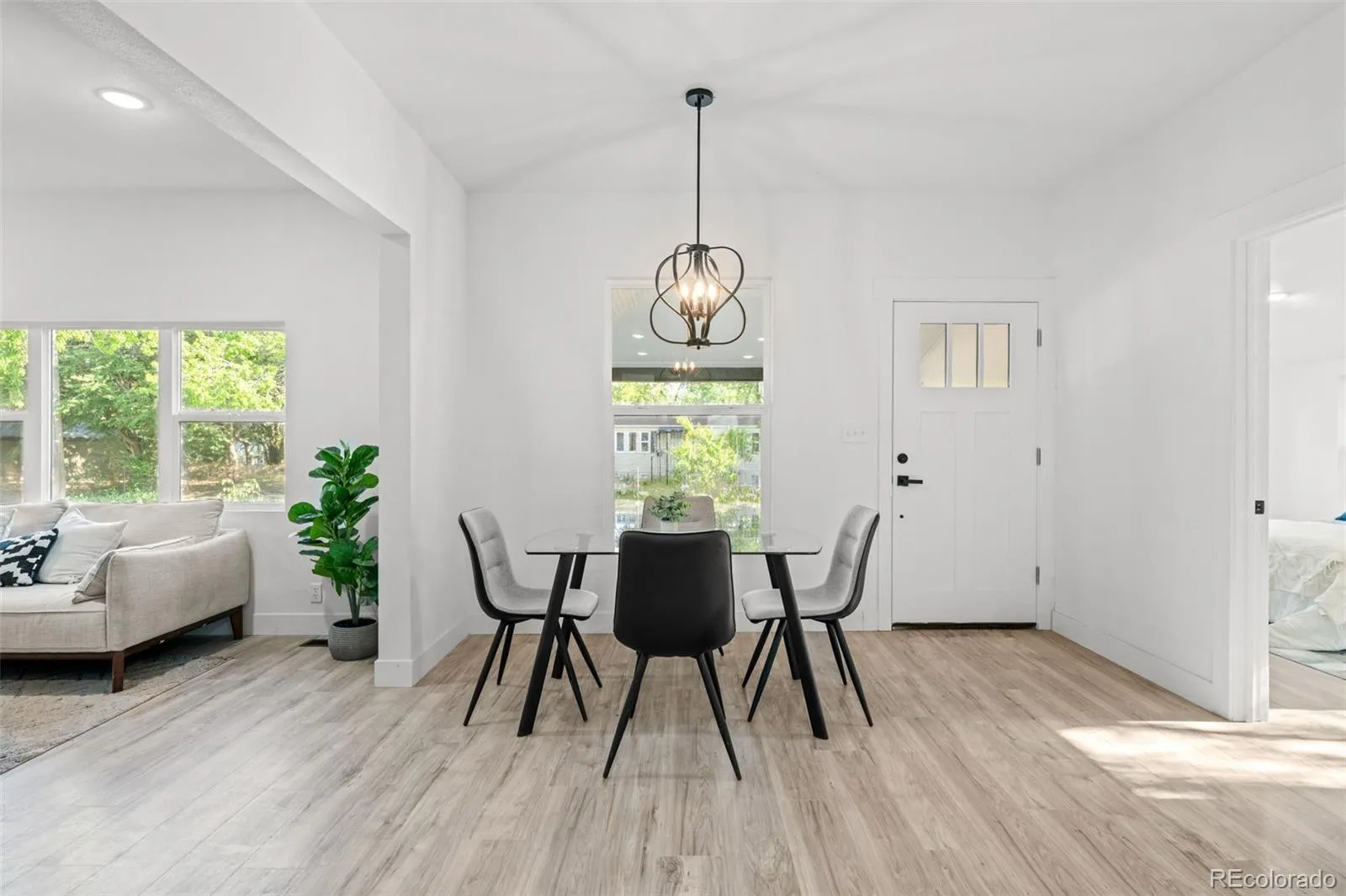 5755 W 43rd Avenue Denver CO 80212 MLS #REC8102624 05252026174858 1600 9