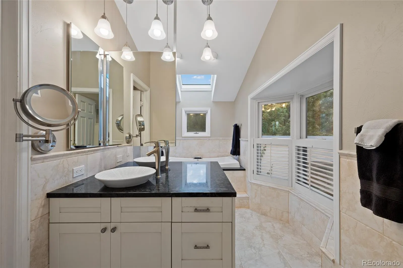 04102026195849 1600 22