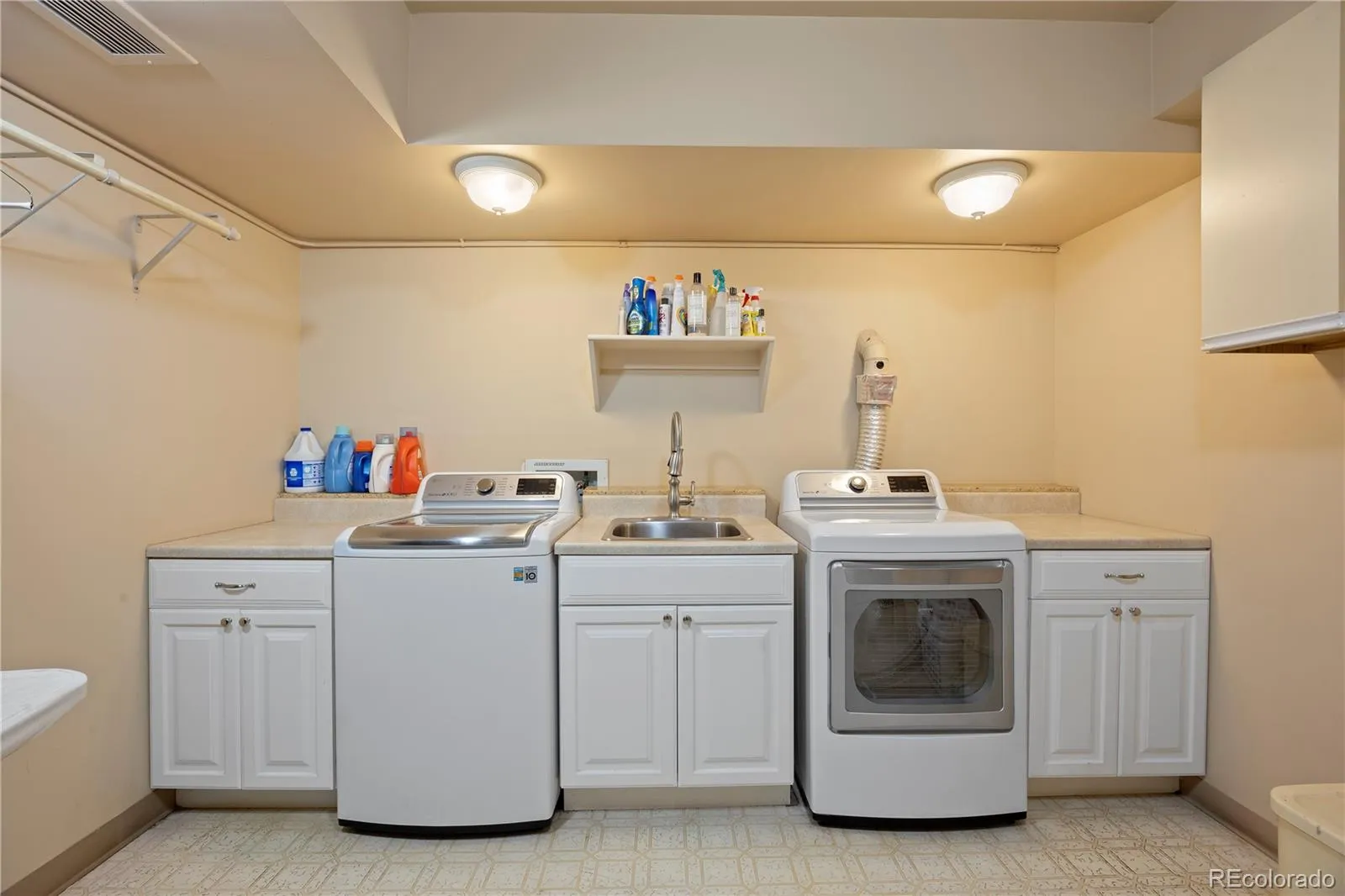 04102026195849 1600 37