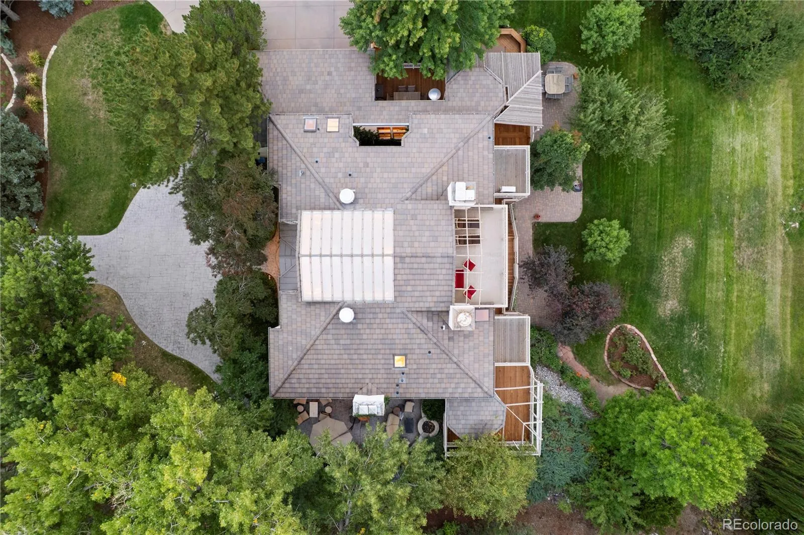 04102026195849 1600 38