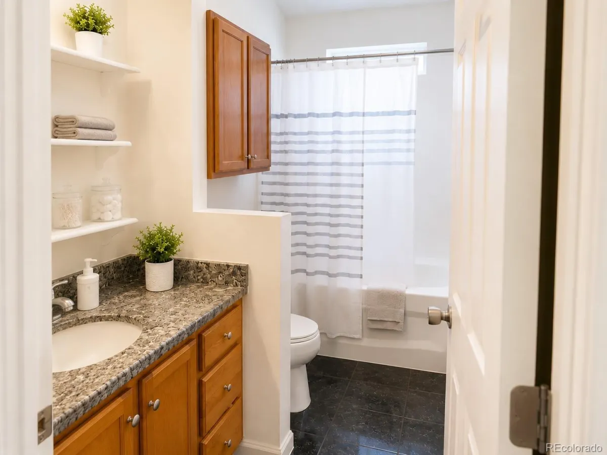 18425 E Flora Drive #D Aurora CO 80013 MLS #REC8104390 05182026182147 1200 9