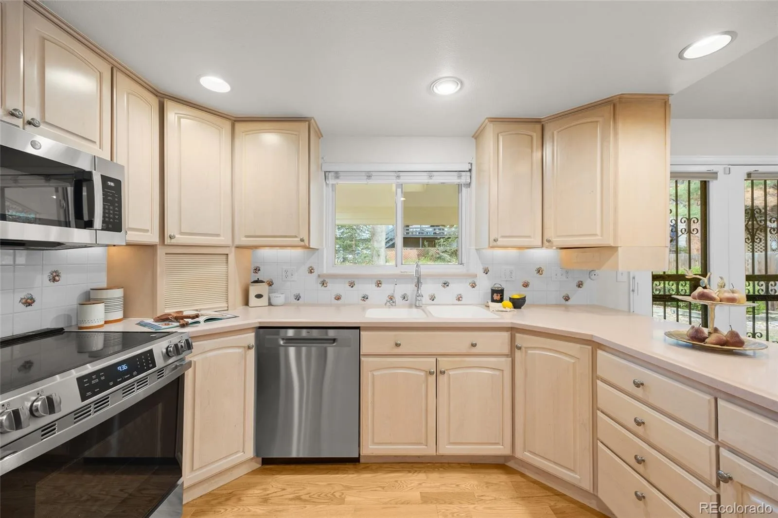 6079 S Jamaica Circle Englewood CO 80111 | MLS #REC8106790 08142026163413 1600 11