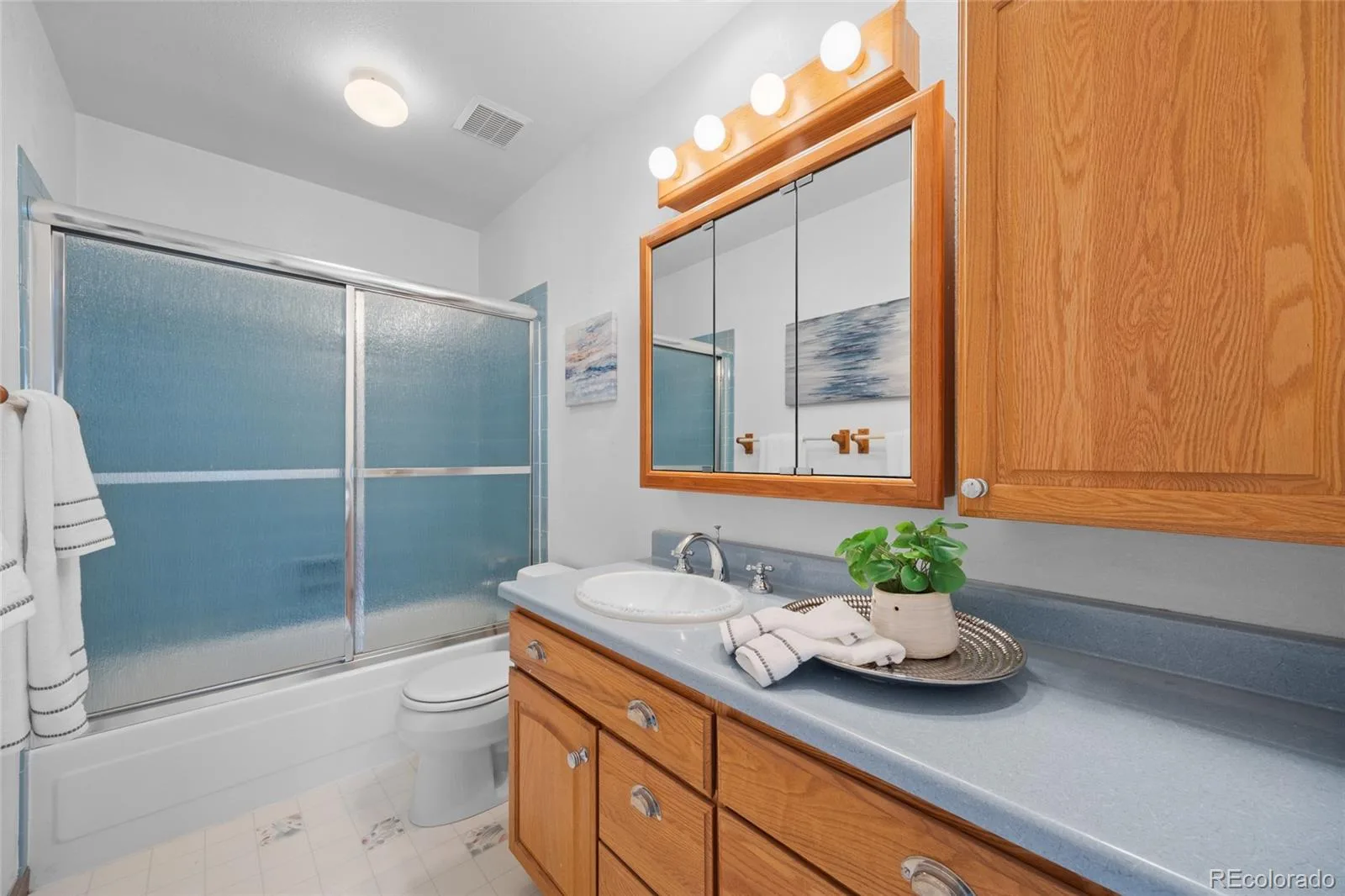6079 S Jamaica Circle Englewood CO 80111 | MLS #REC8106790 08142026163413 1600 27