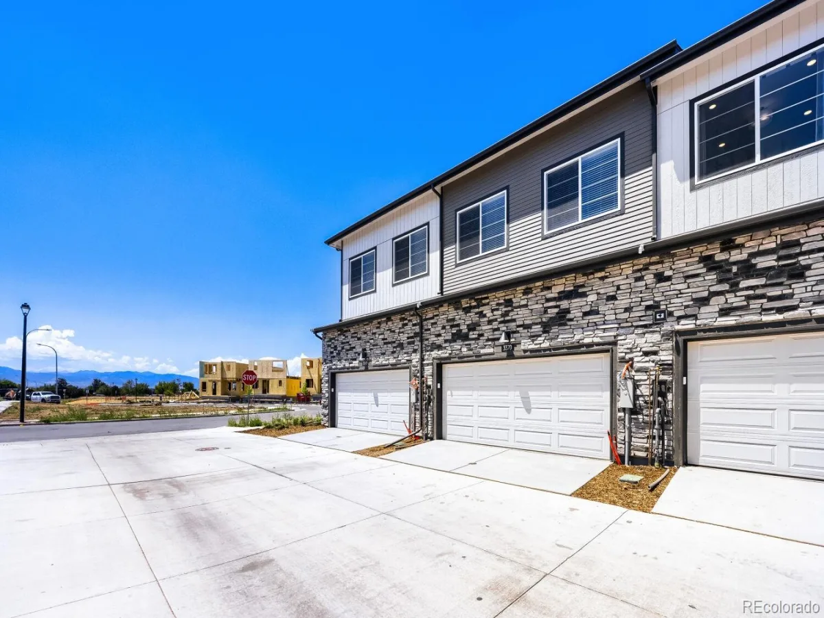 3370 W 87th Avenue Westminster CO 80031 | MLS #REC8107393 08282026234440 1200 32
